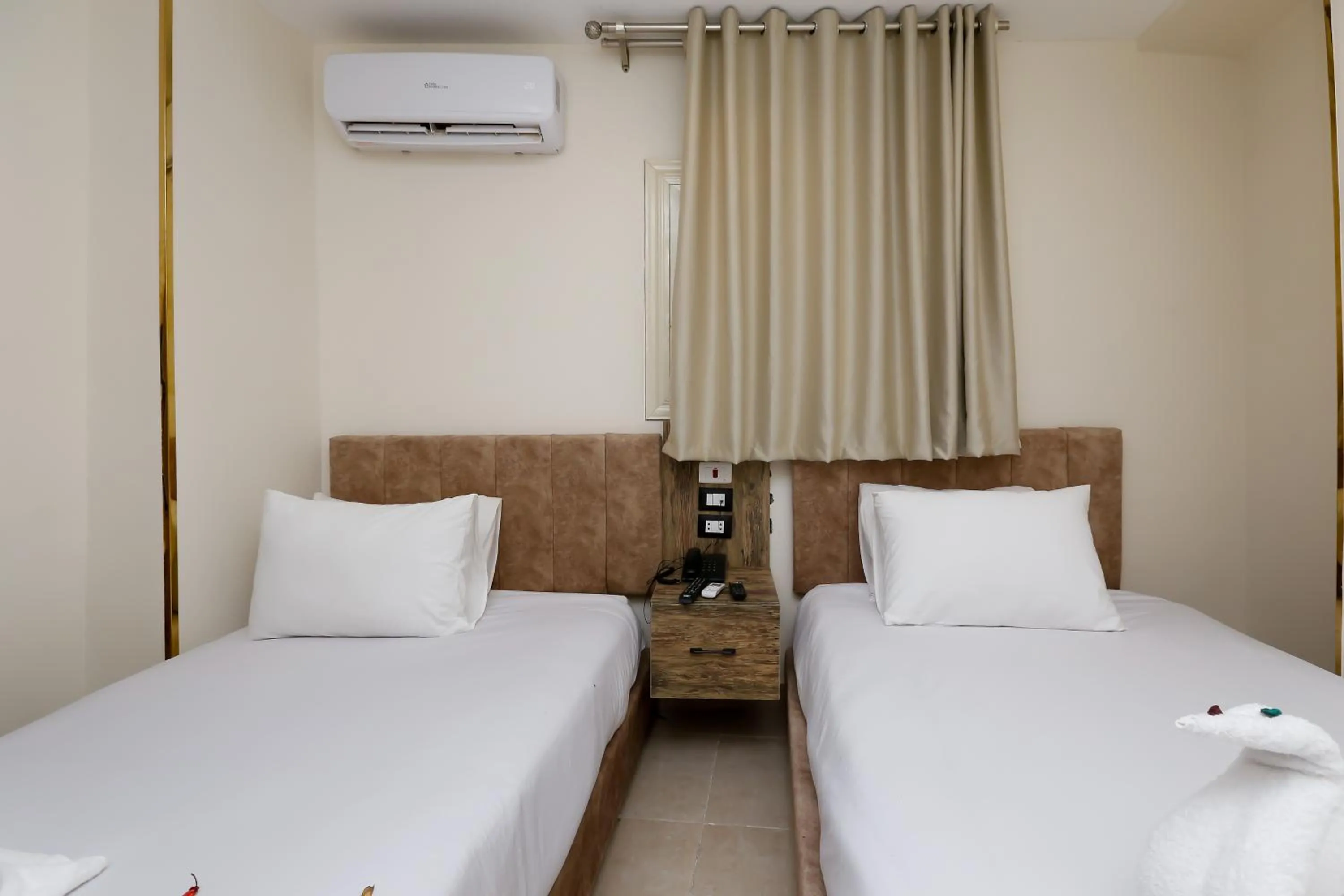 Bedroom in Taj Pyramids inn - Pyramids View Rooftop