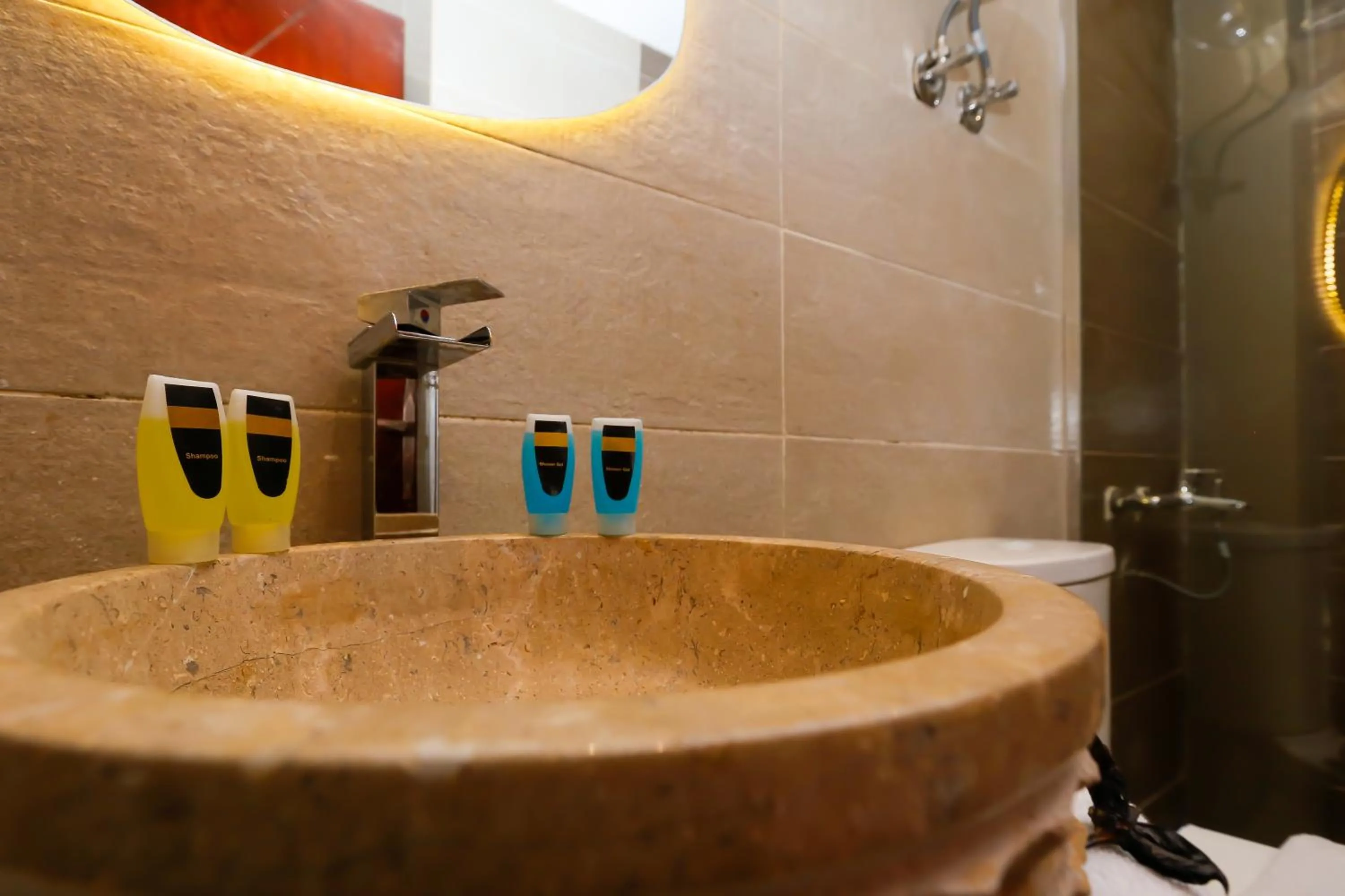 Bathroom in Taj Pyramids inn - Pyramids View Rooftop
