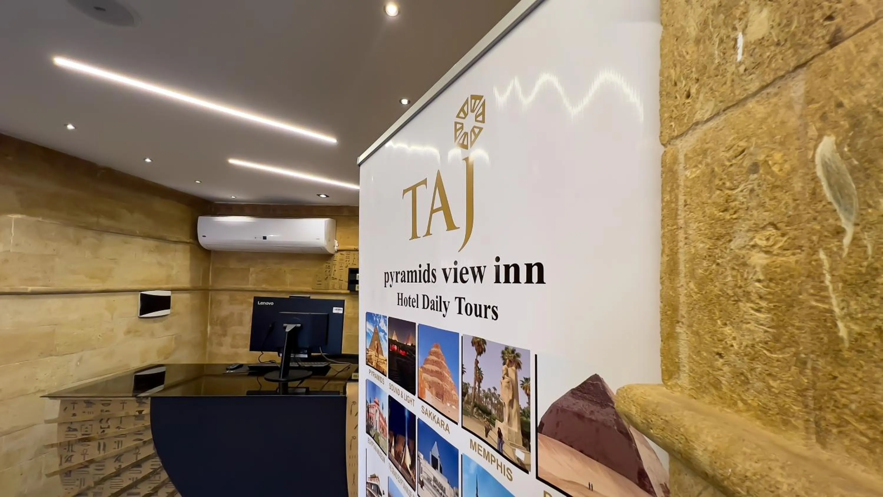 Lobby or reception in Taj Pyramids inn - Pyramids View Rooftop