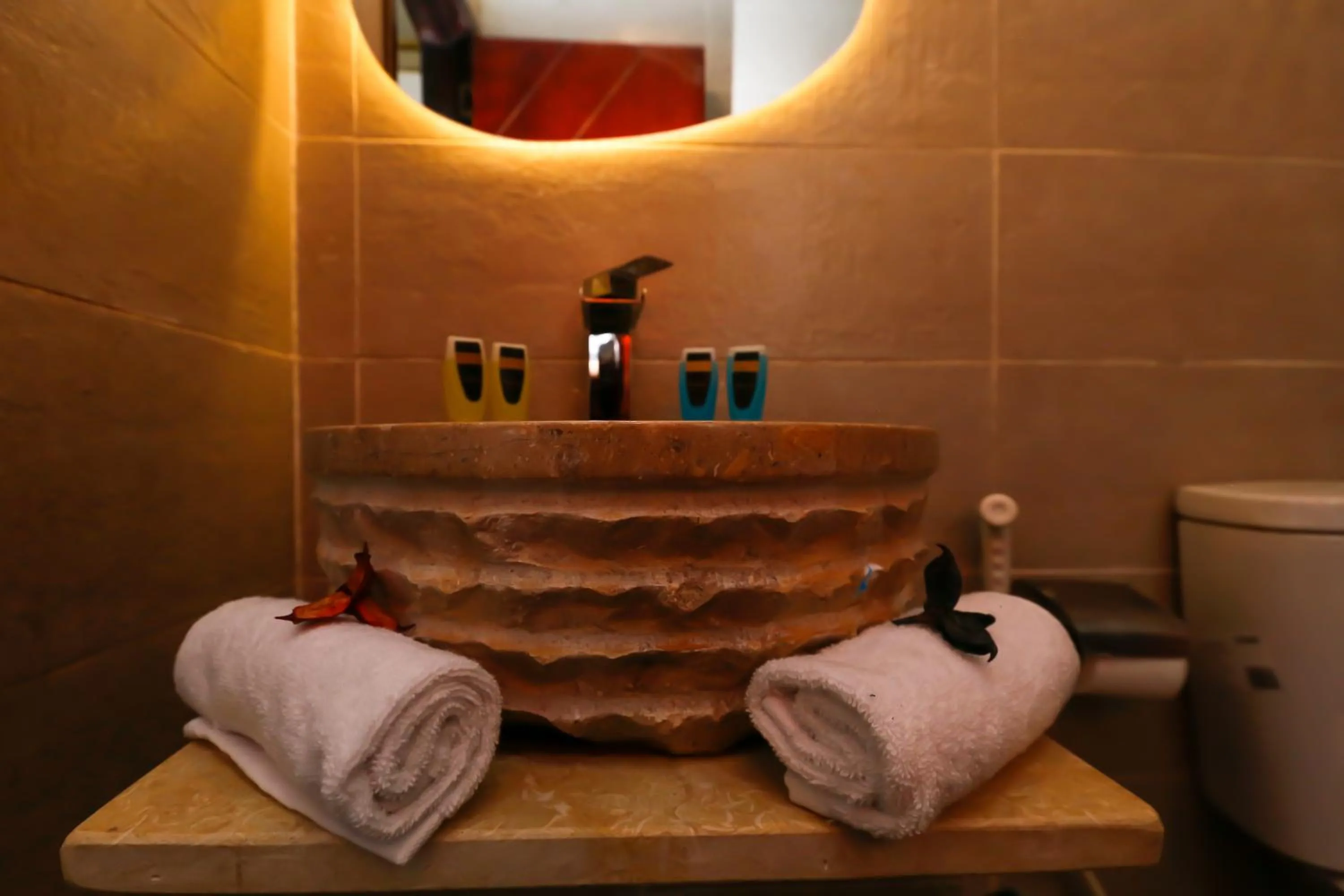 Bathroom in Taj Pyramids inn - Pyramids View Rooftop