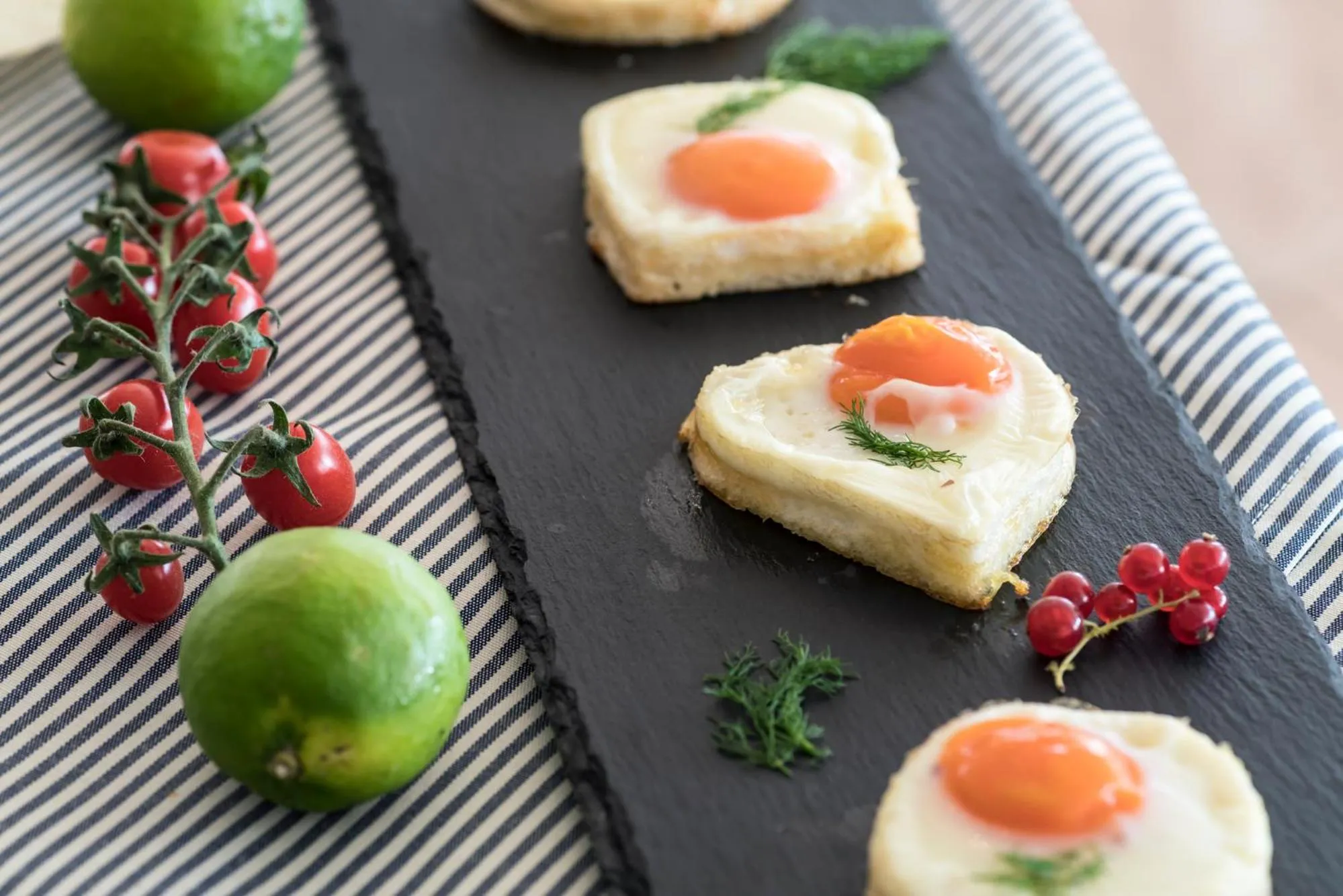 Restaurant/places to eat in Hotel Meeting