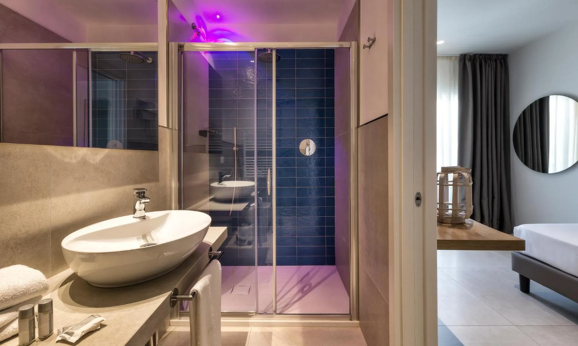 Bathroom in Hotel Meeting