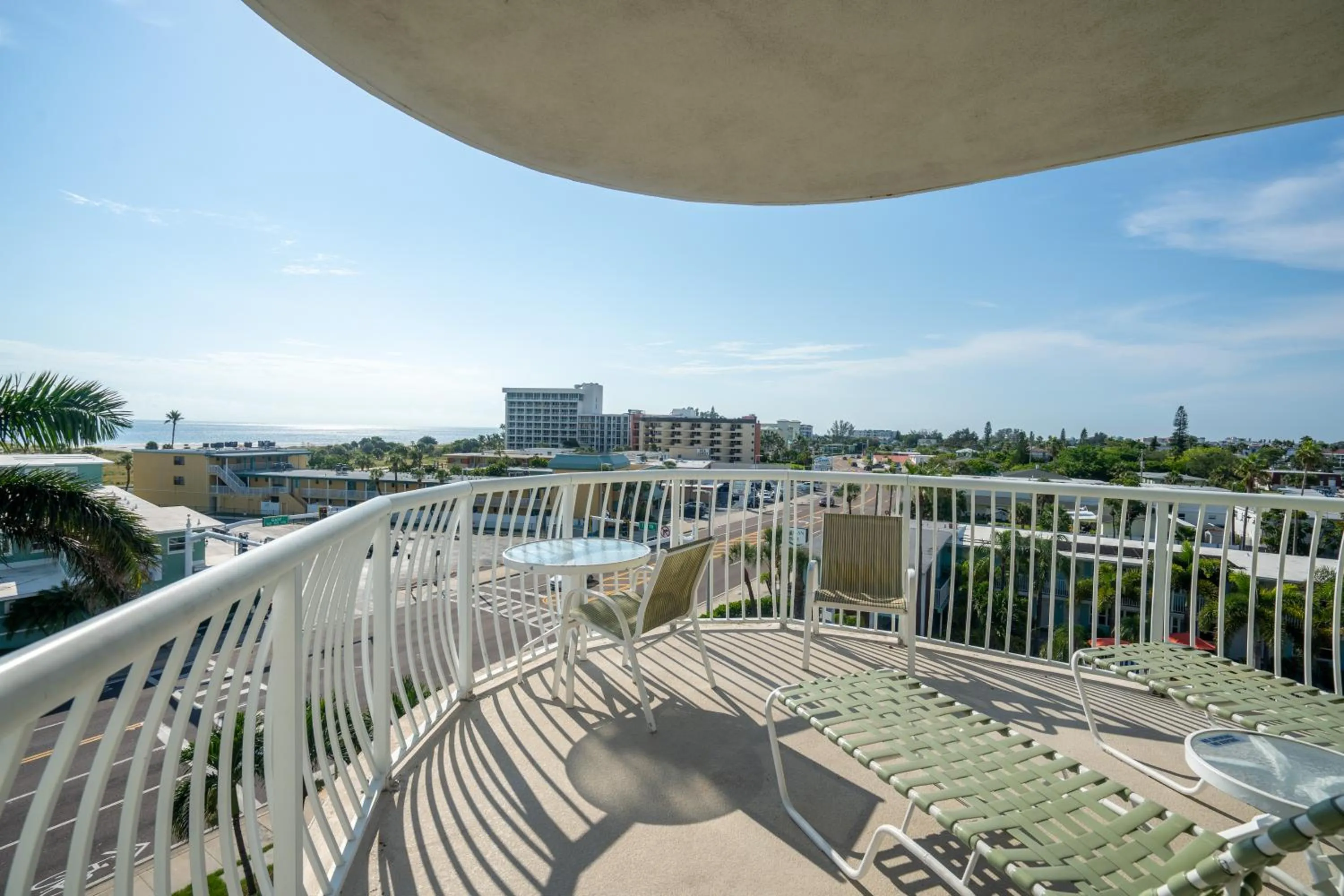 Beachfront Condo Gulf Views Walk to Sand