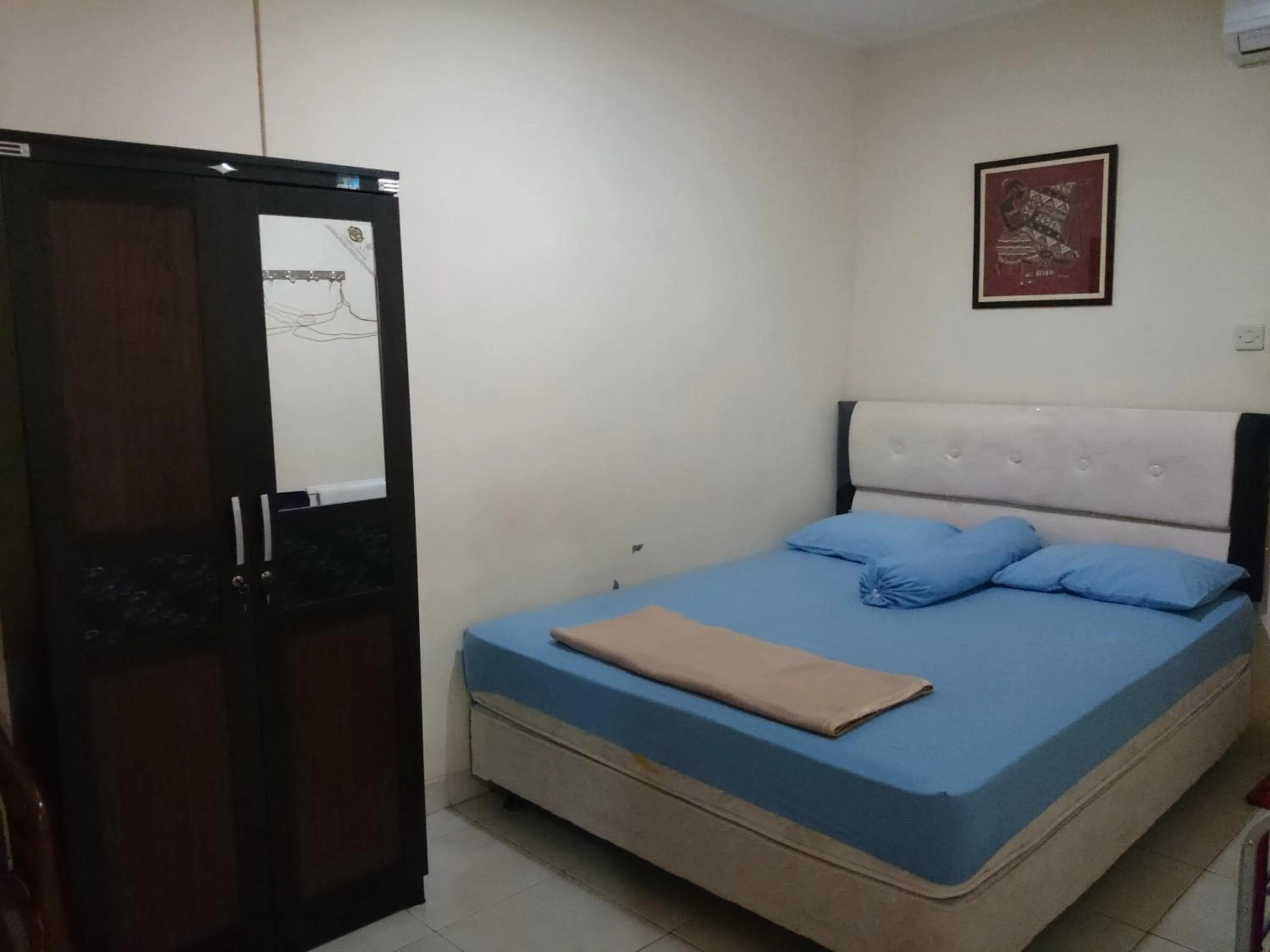 Bed in Pondok Seruni Kemanggisan Jakarta