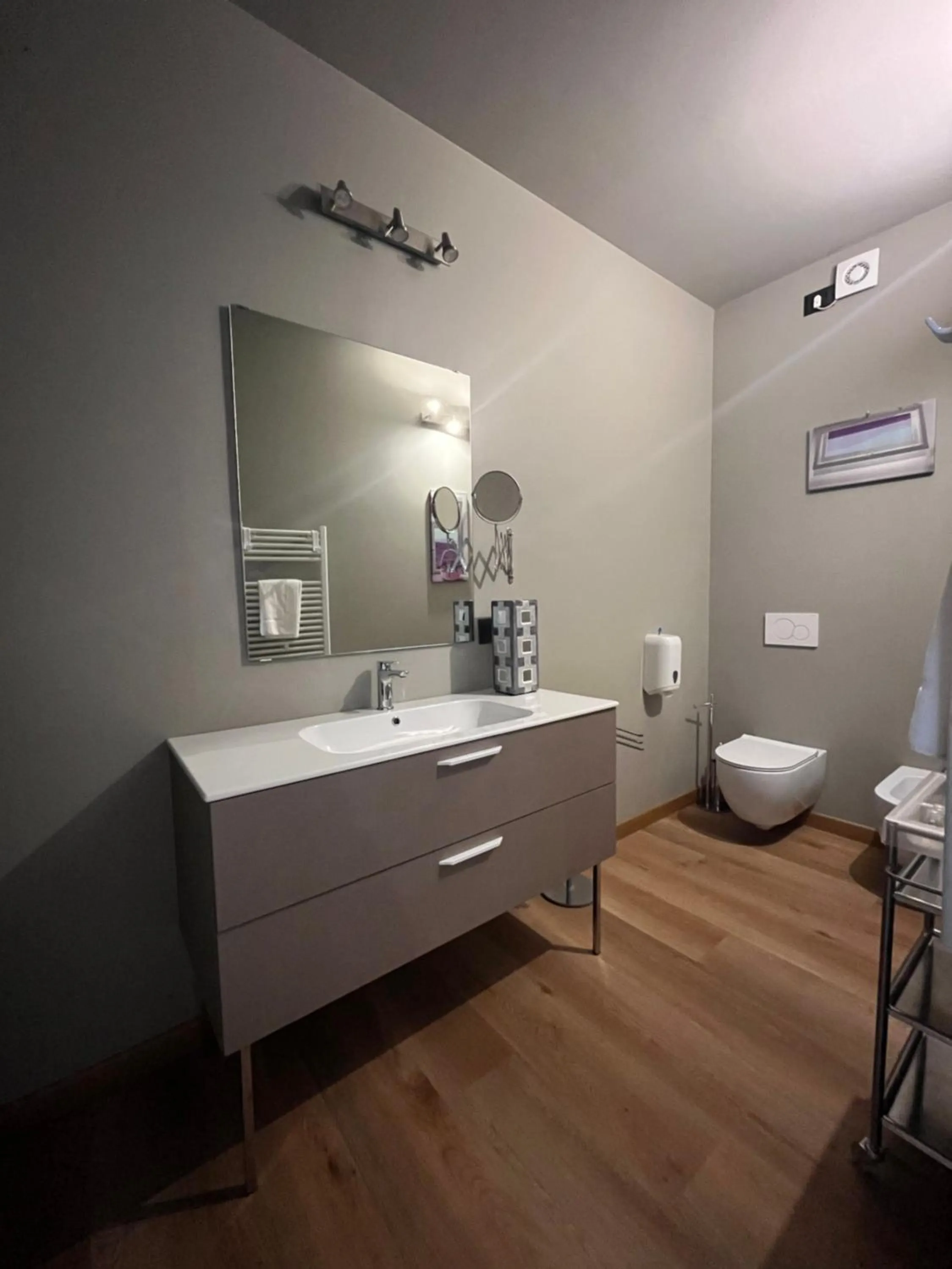 Bathroom in Apartment Hotel Marchesini