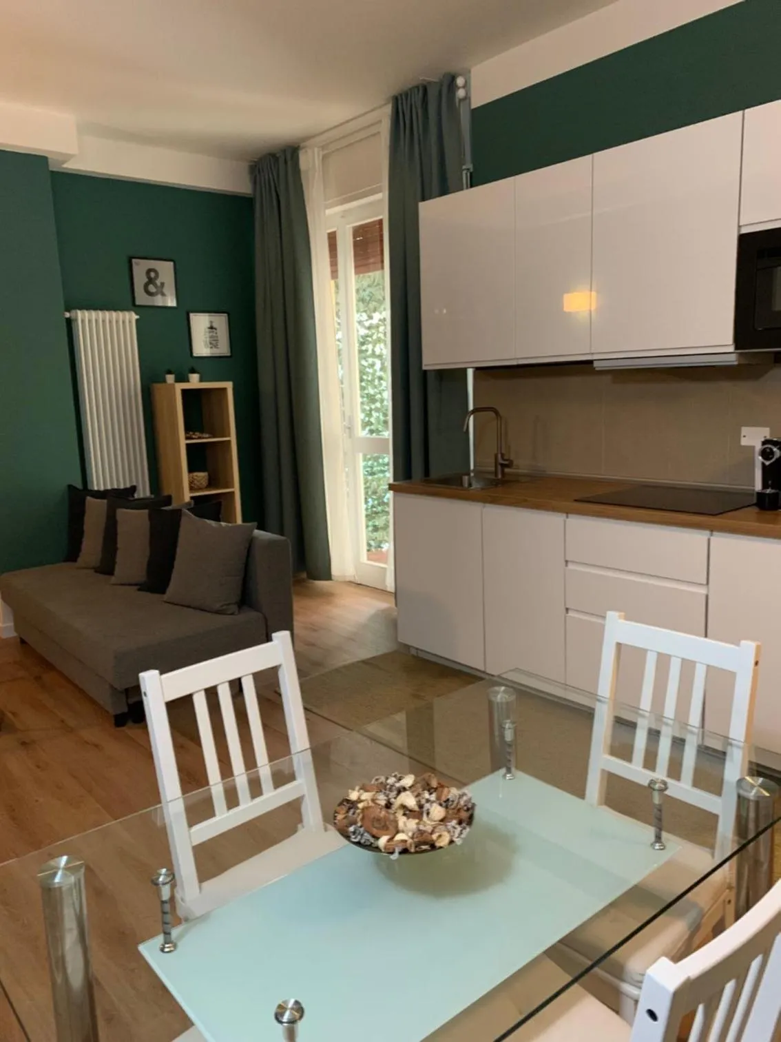 Kitchen or kitchenette in Apartment Hotel Marchesini