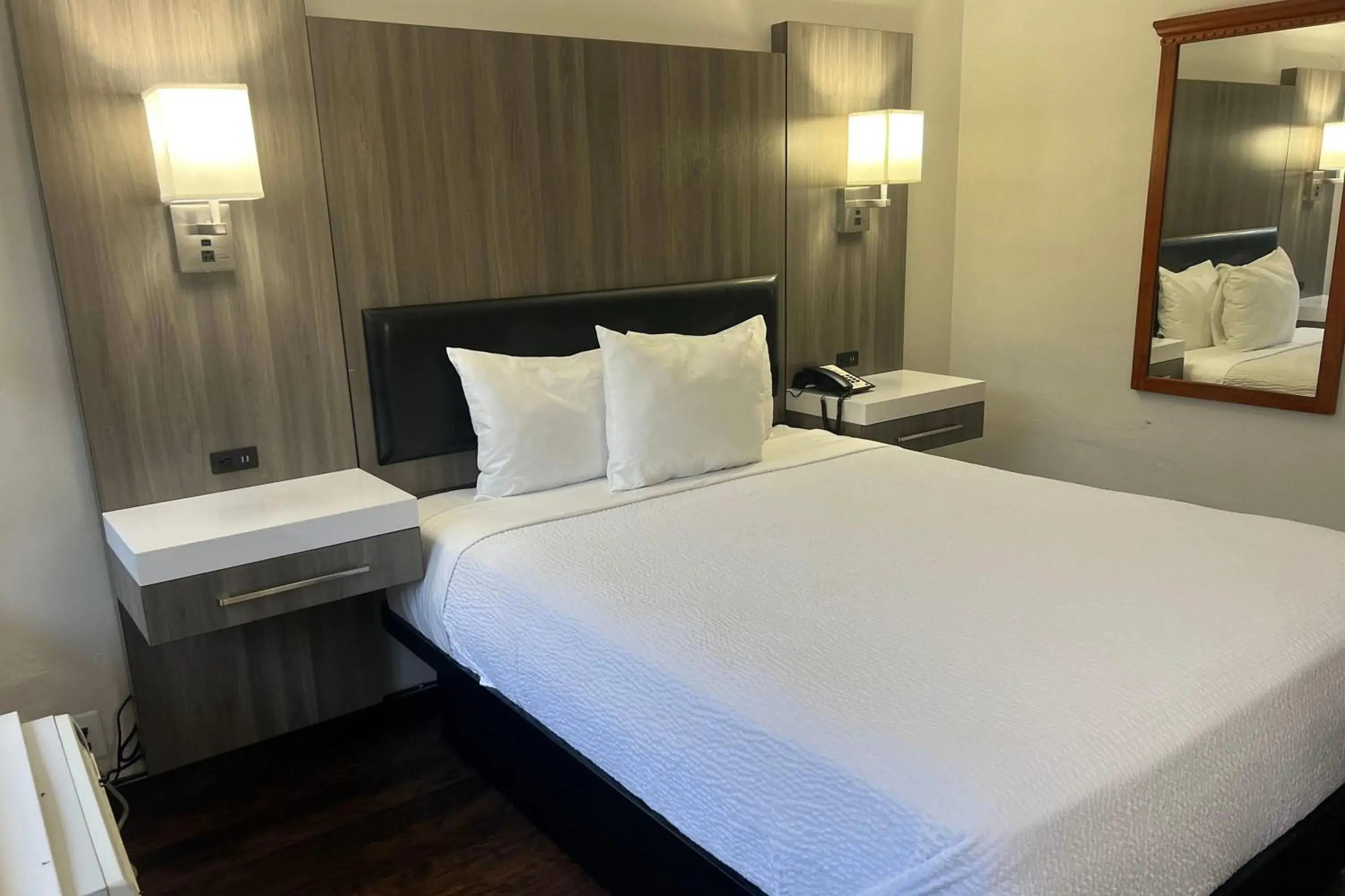 Photo of the whole room in The Dylan, a Baymont by Wyndham Photo of the whole room in The Dylan, a Baymont by Wyndham