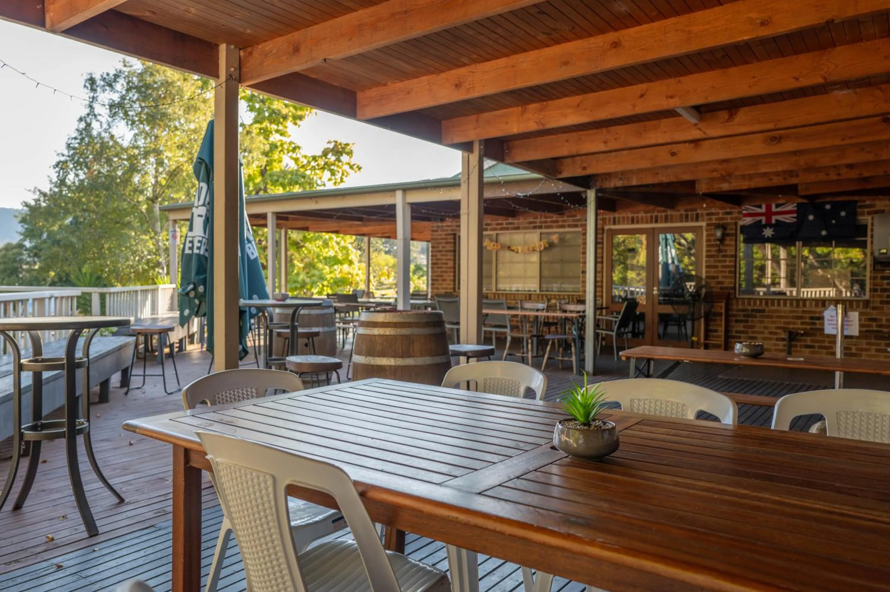 Restaurant/places to eat in Dartmouth Hotel Pub