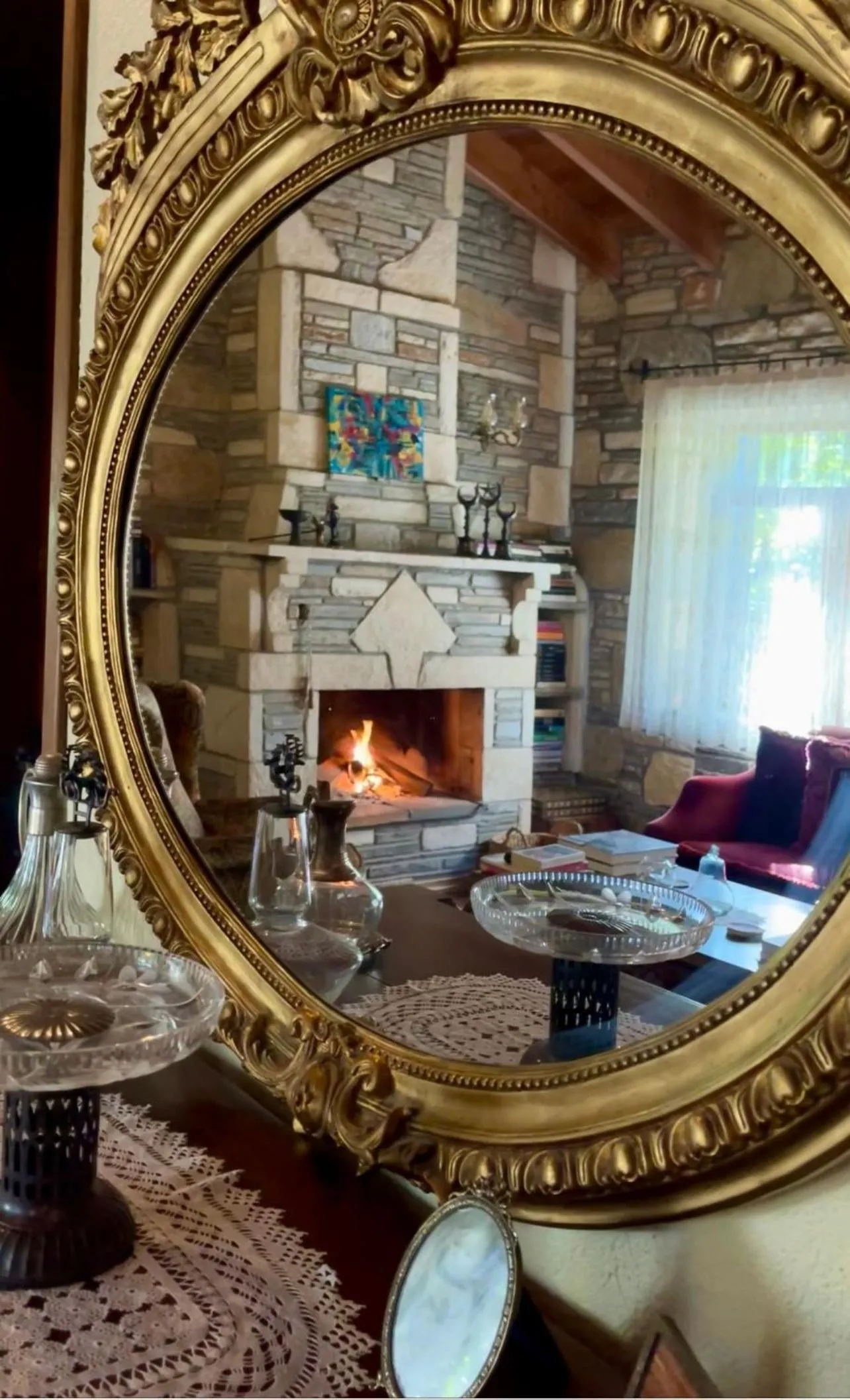 Deluxe King Suite in Kamarca House Hotel