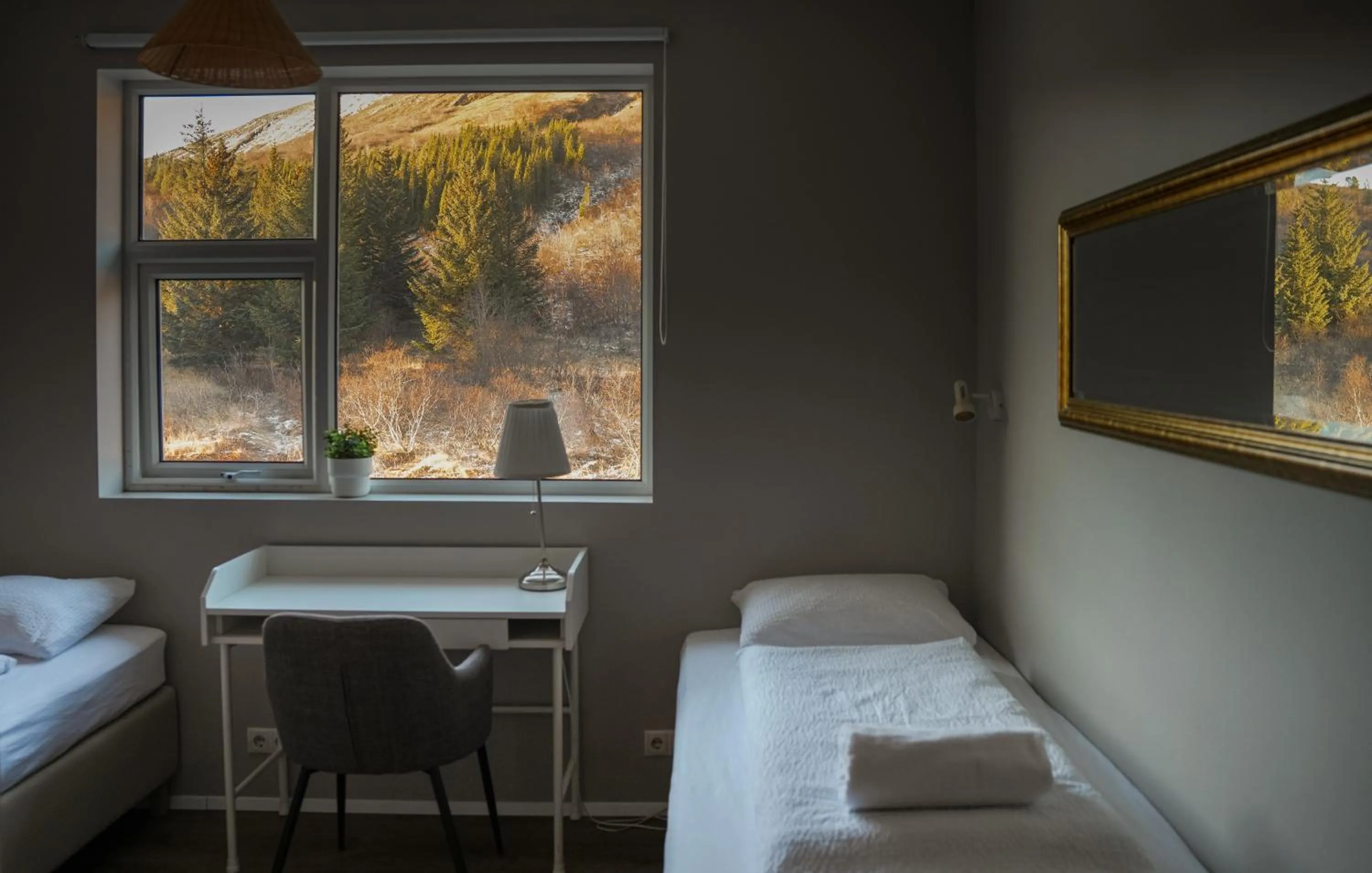 View (from property/room), Bed in Hótel Laugarvatn