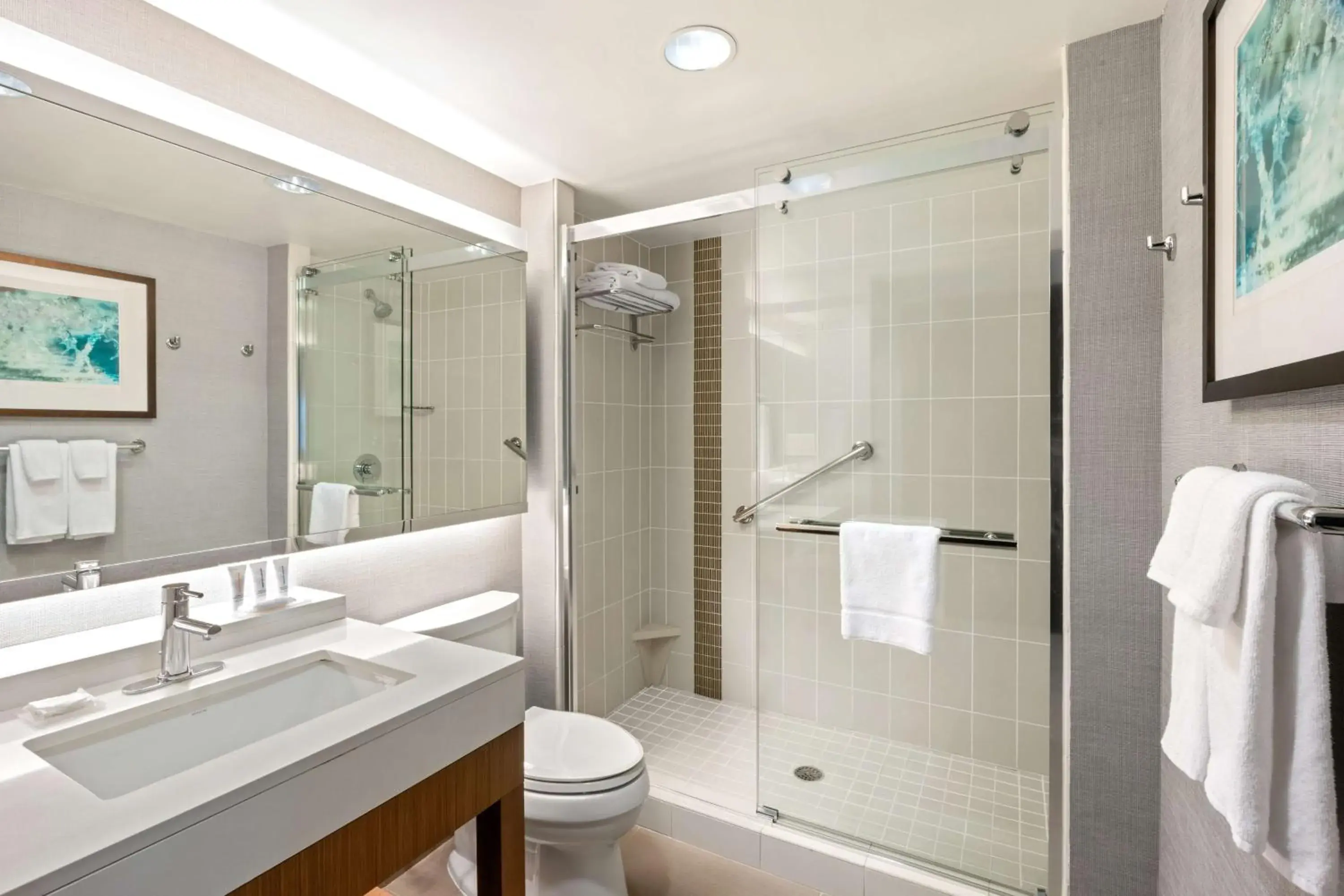 Bathroom in Hyatt Place Washington DC/White House Bathroom in Hyatt Place Washington DC/White House