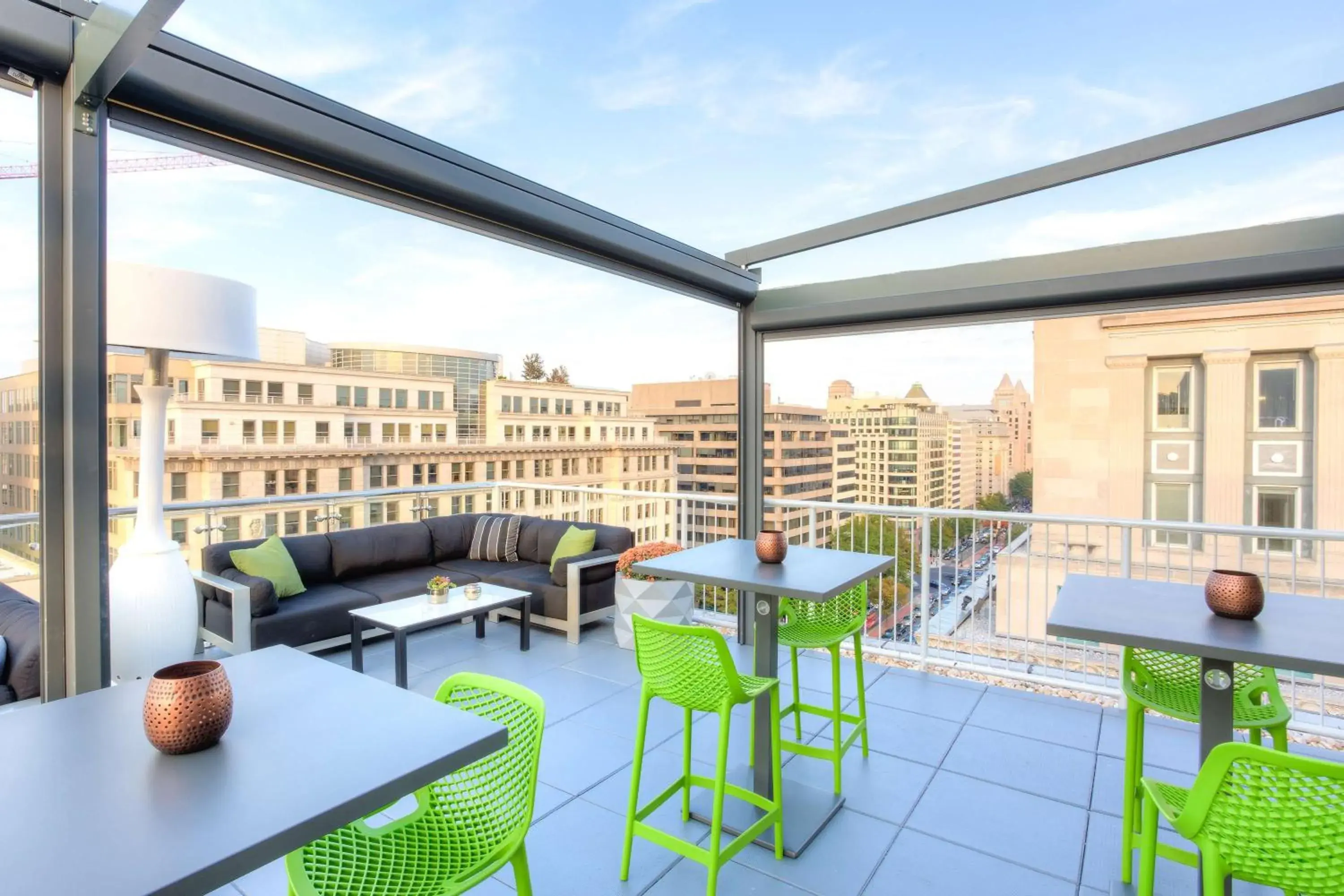 Lounge or bar in Hyatt Place Washington DC/White House Lounge or bar in Hyatt Place Washington DC/White House