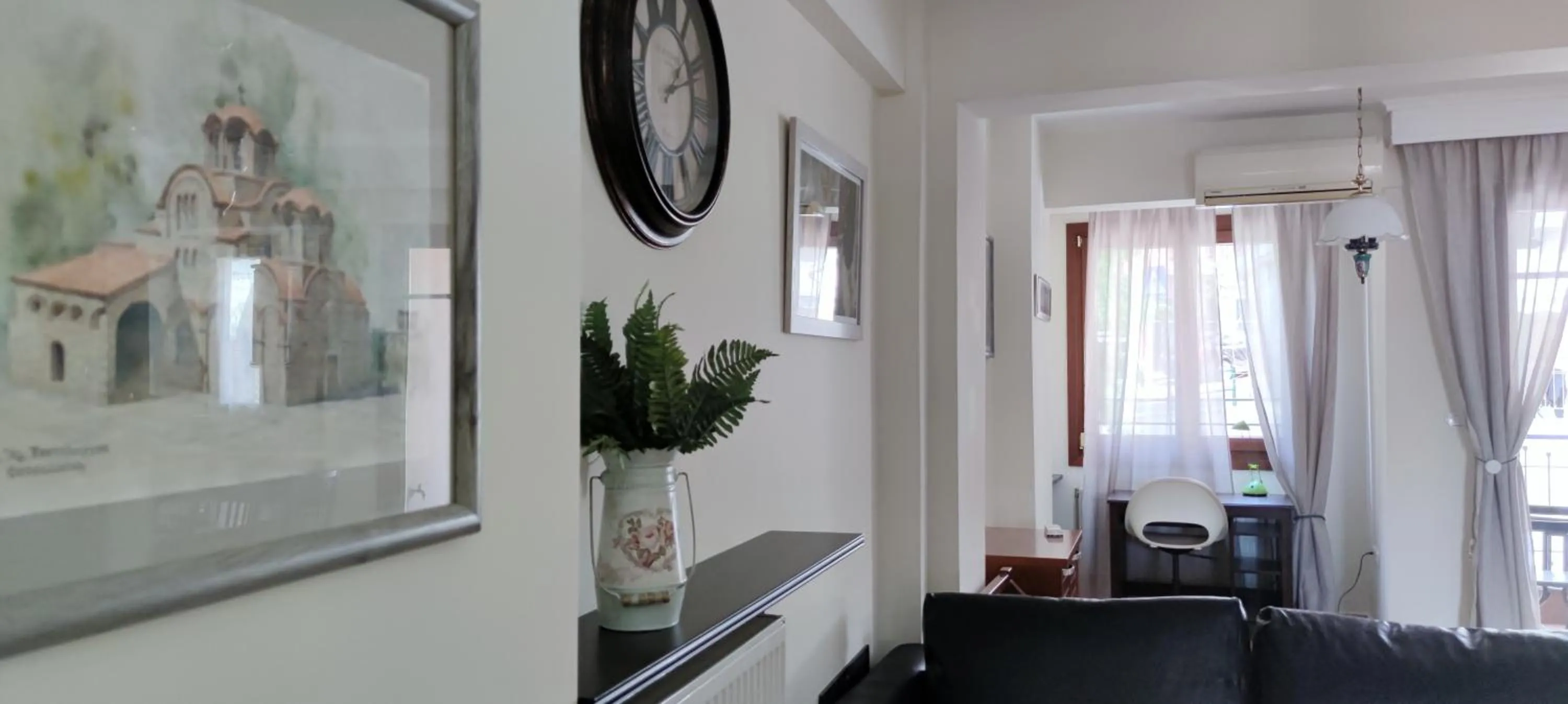 Living room in Kripis Studio Thessaloniki
