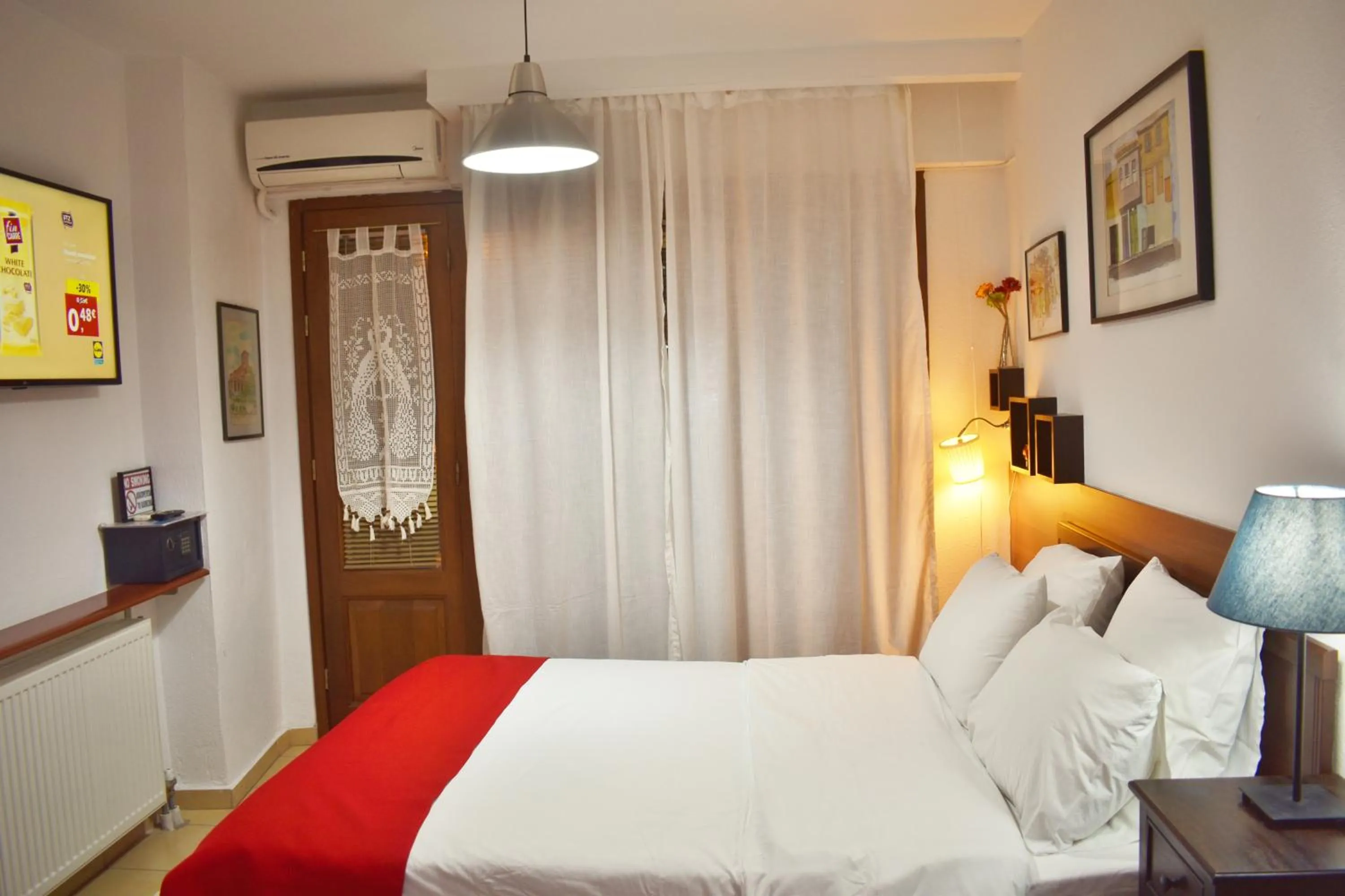 Bedroom, Bed in Kripis Studio Thessaloniki