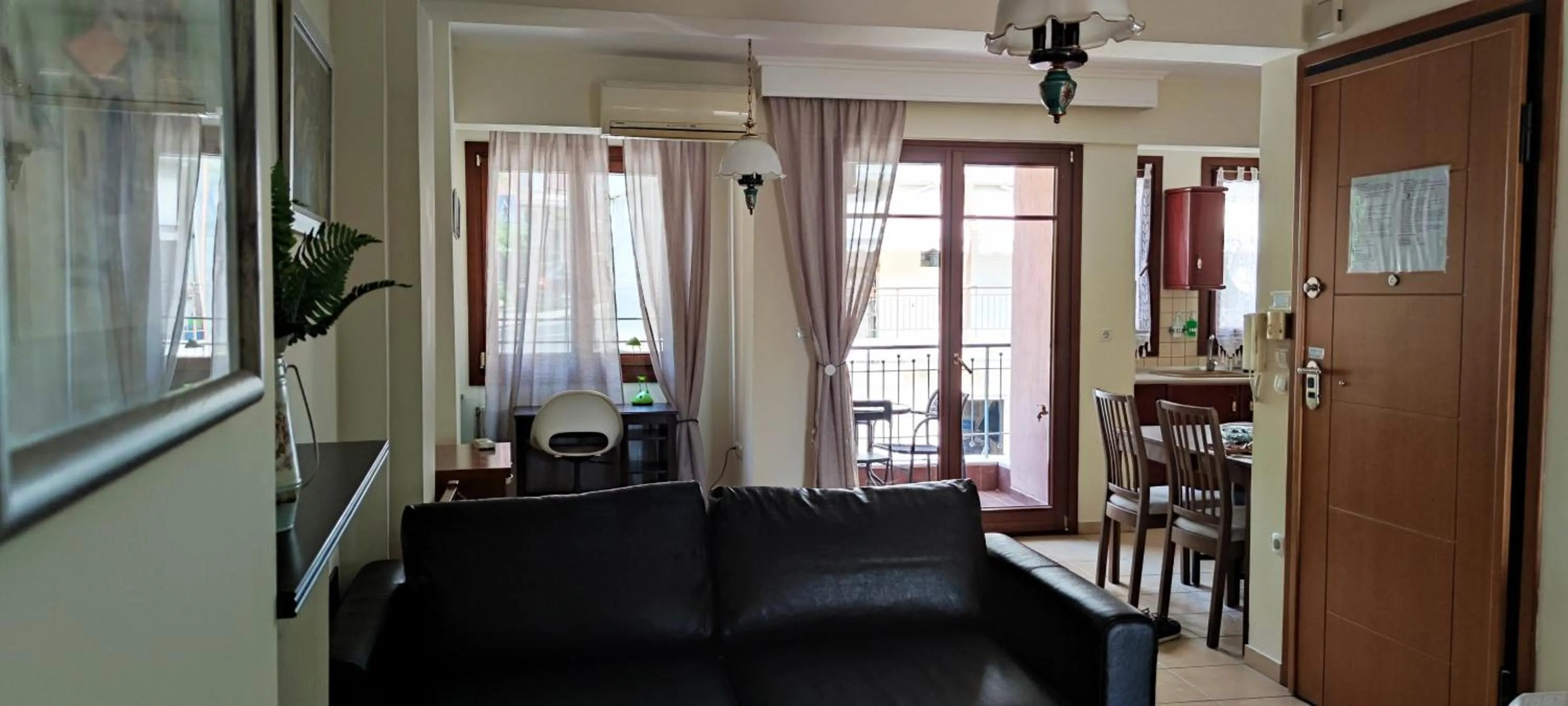 Living room in Kripis Studio Thessaloniki