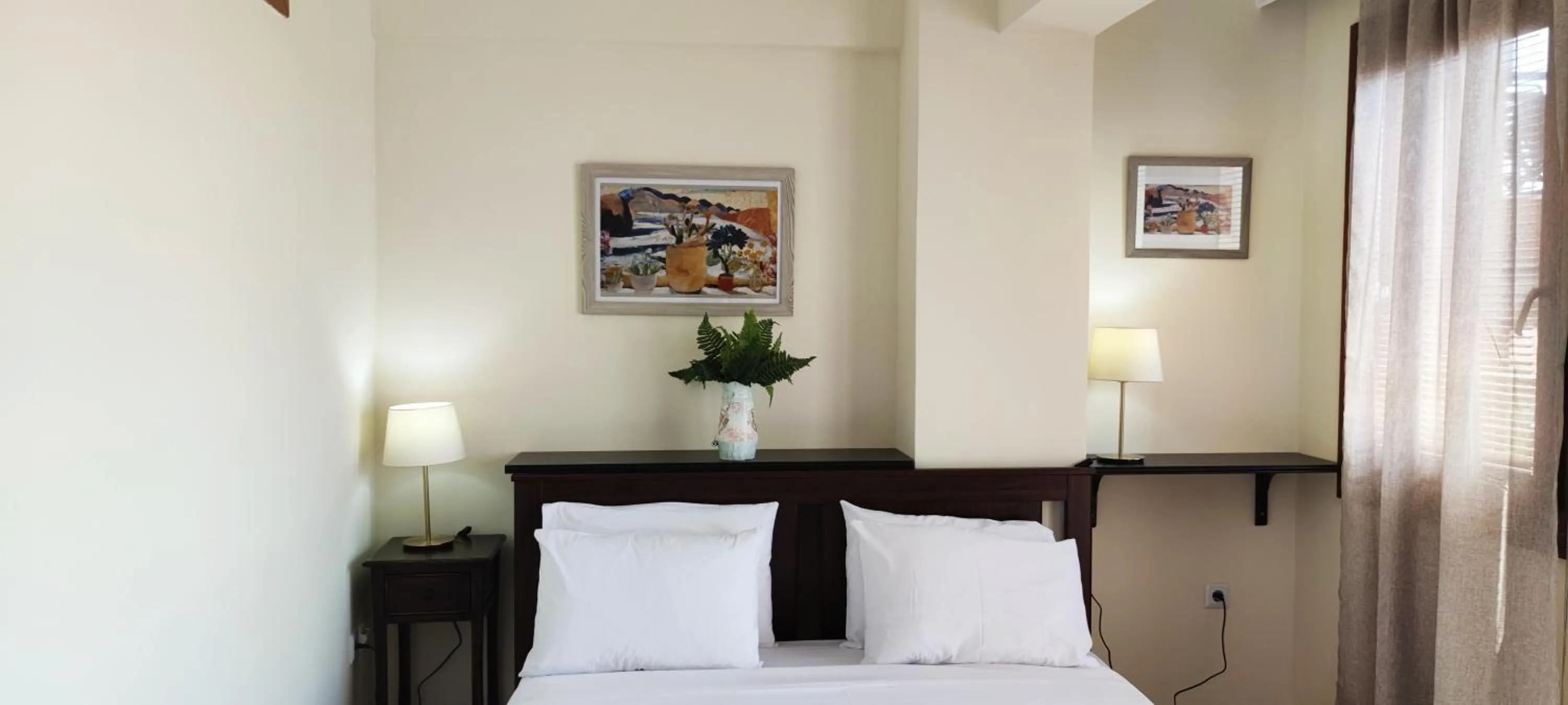 Bed in Kripis Studio Thessaloniki