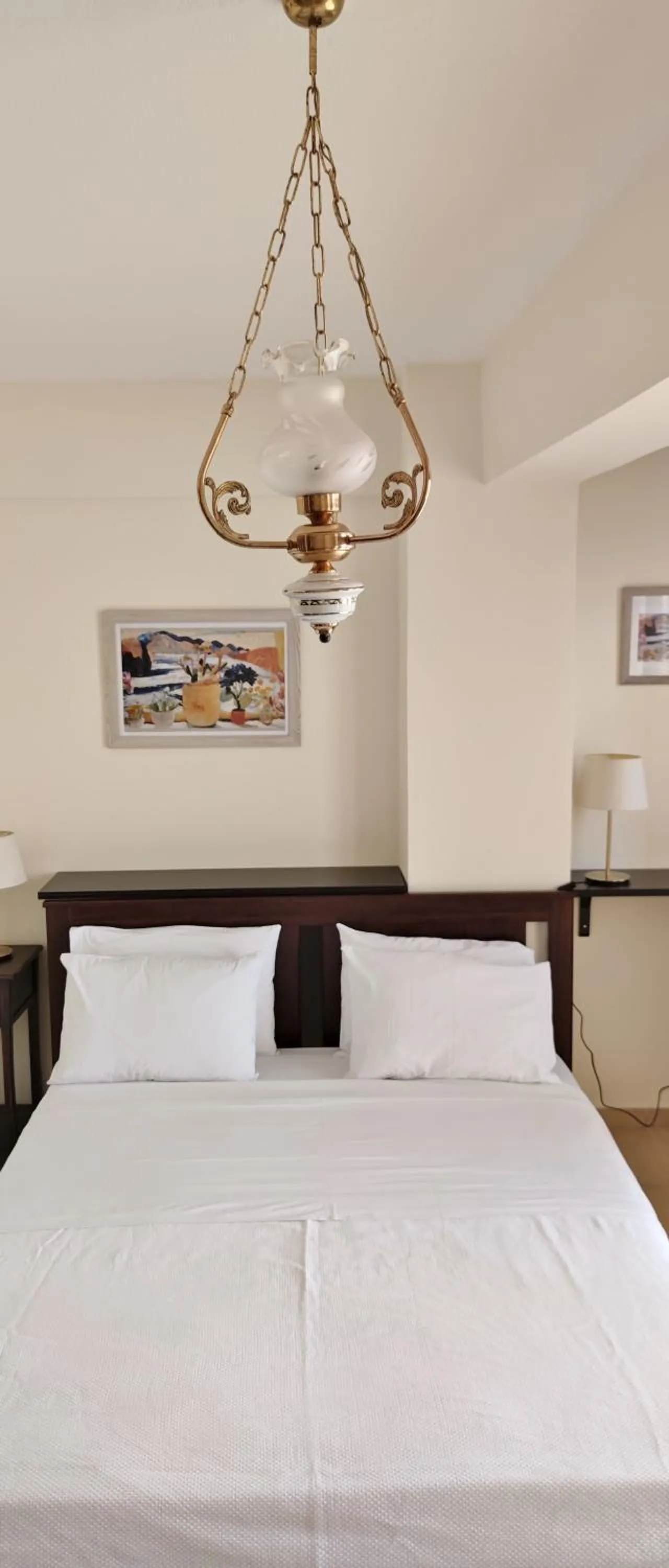 Bed in Kripis Studio Thessaloniki