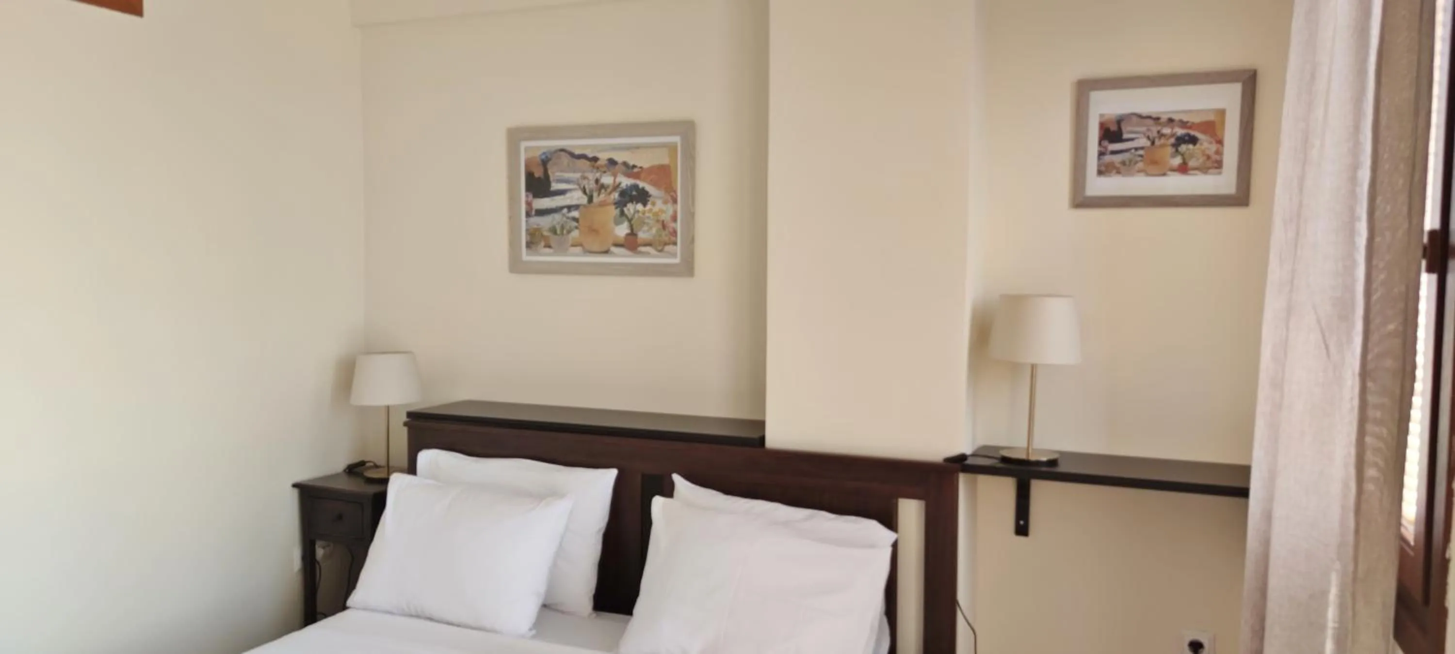 Bedroom, Bed in Kripis Studio Thessaloniki