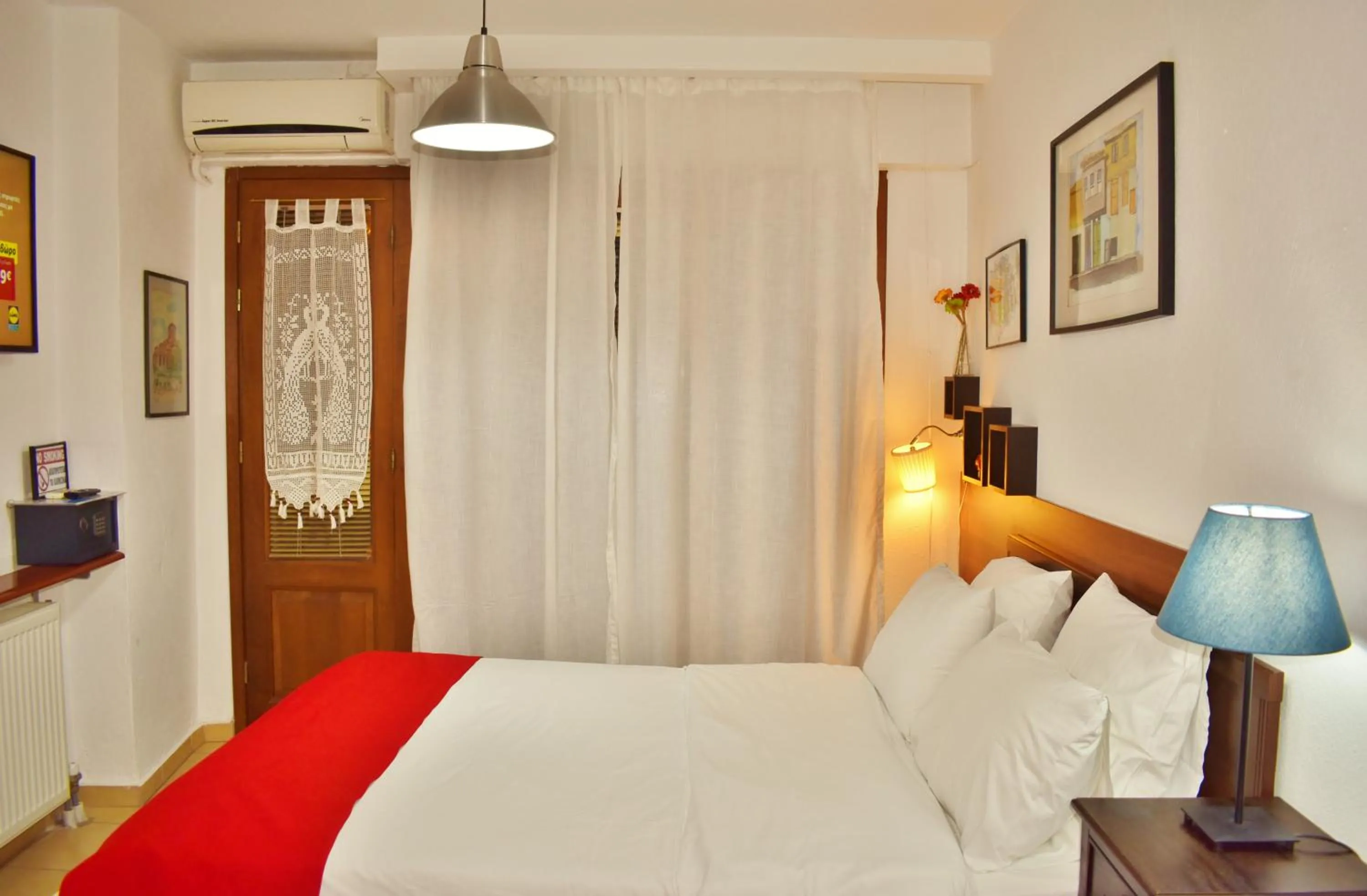 Bedroom, Bed in Kripis Studio Thessaloniki