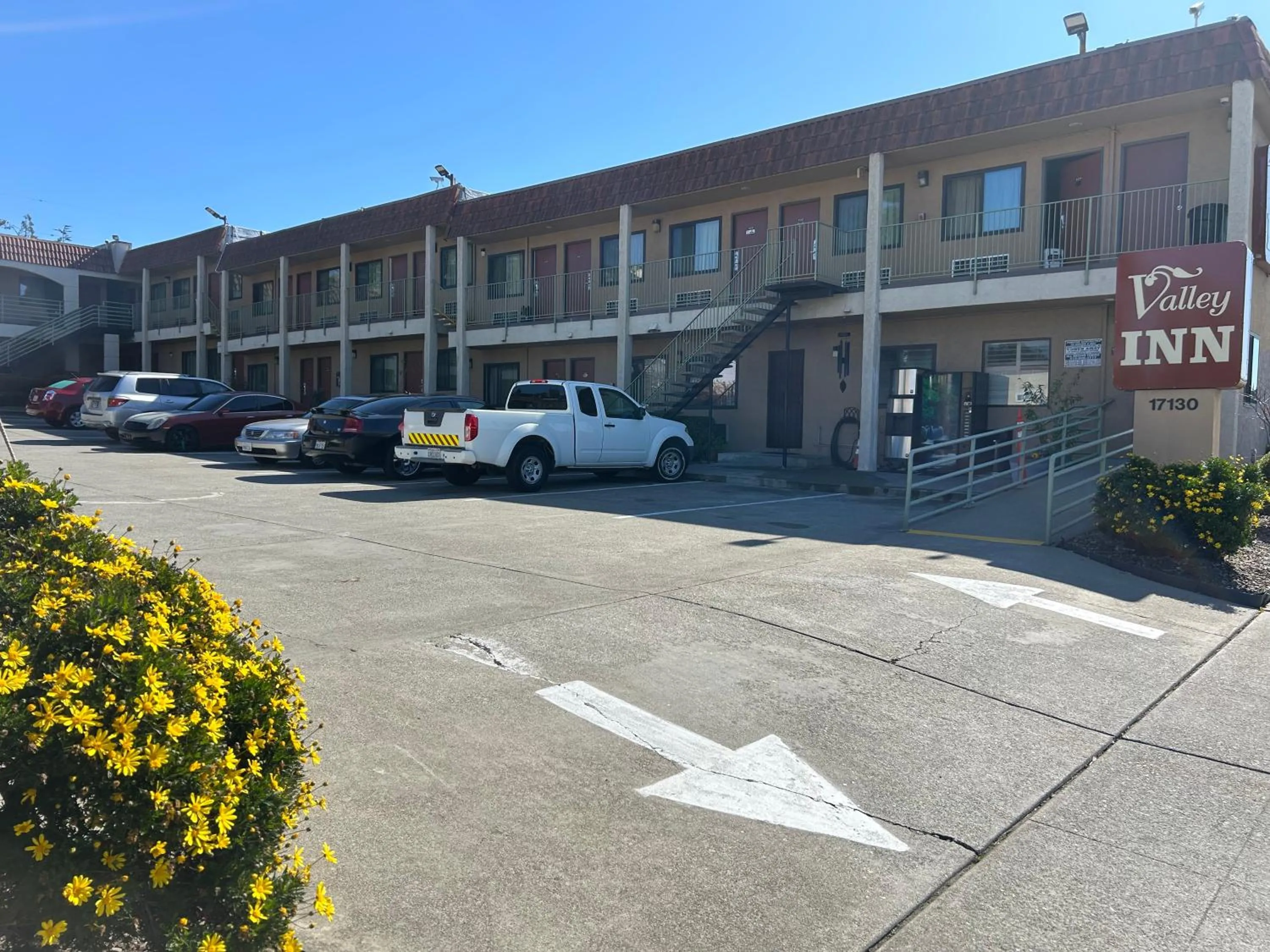 Valley Inn