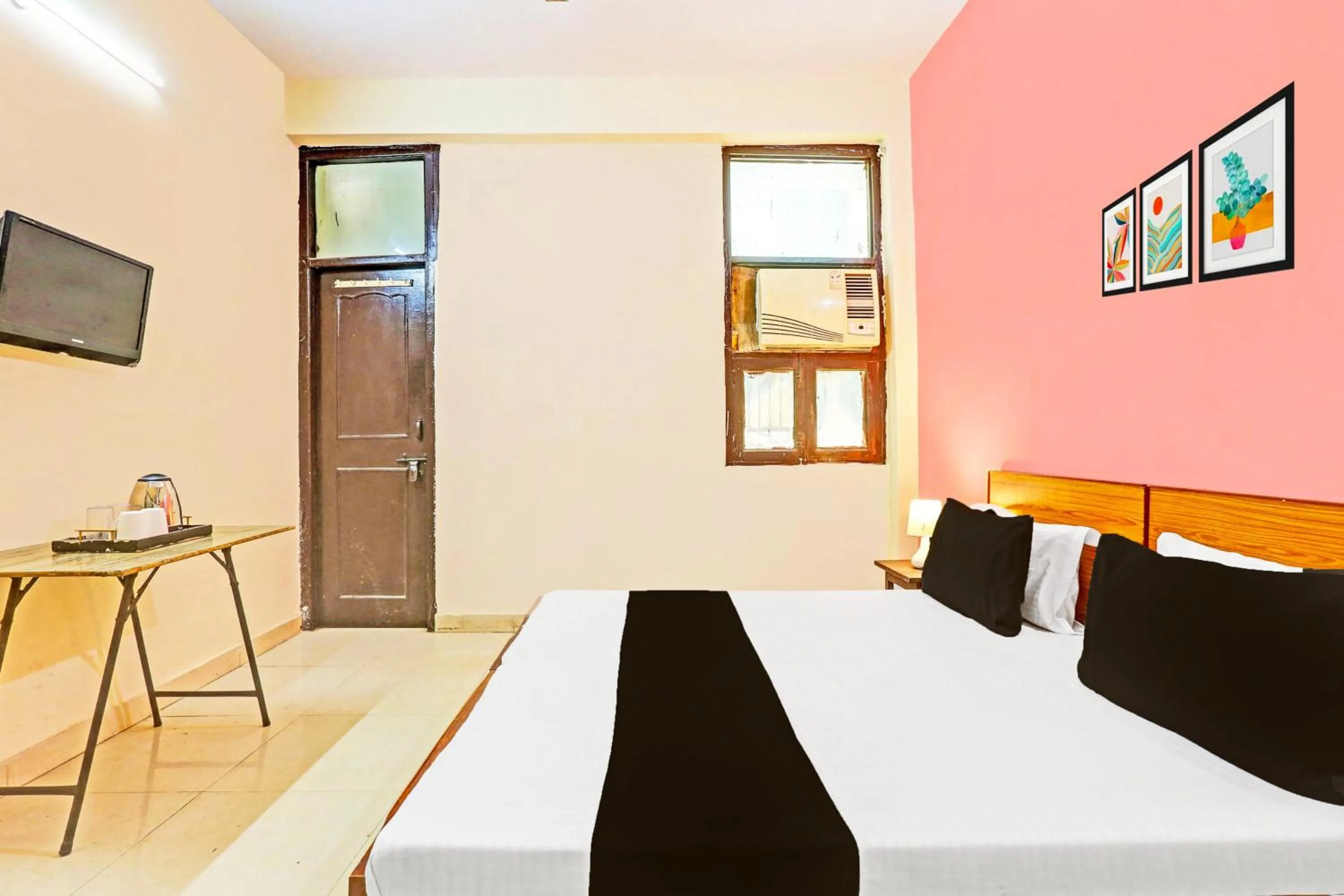 Bedroom, Bed in Super Hotel O Shubham Residency