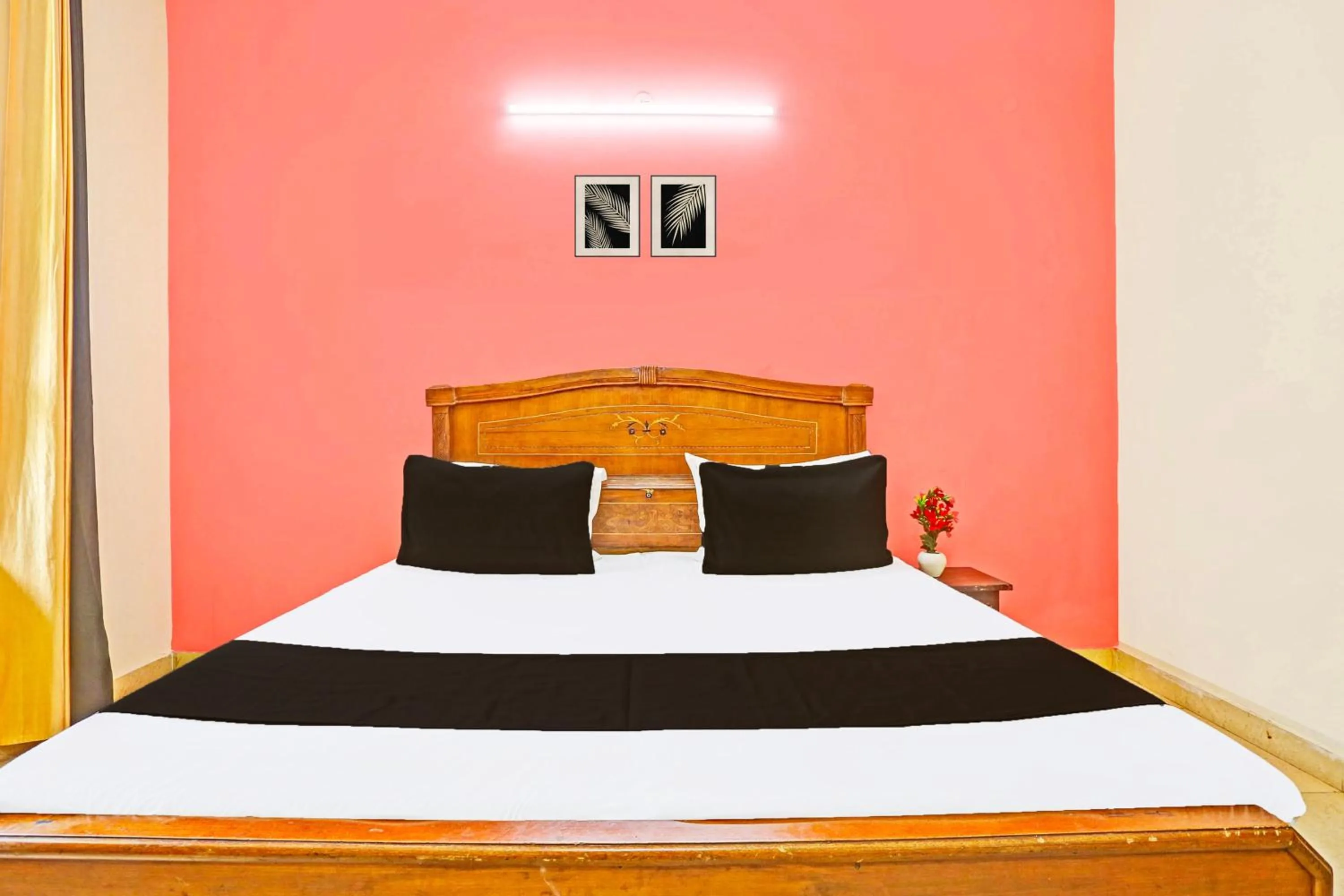 Bedroom, Bed in Super Hotel O Shubham Residency
