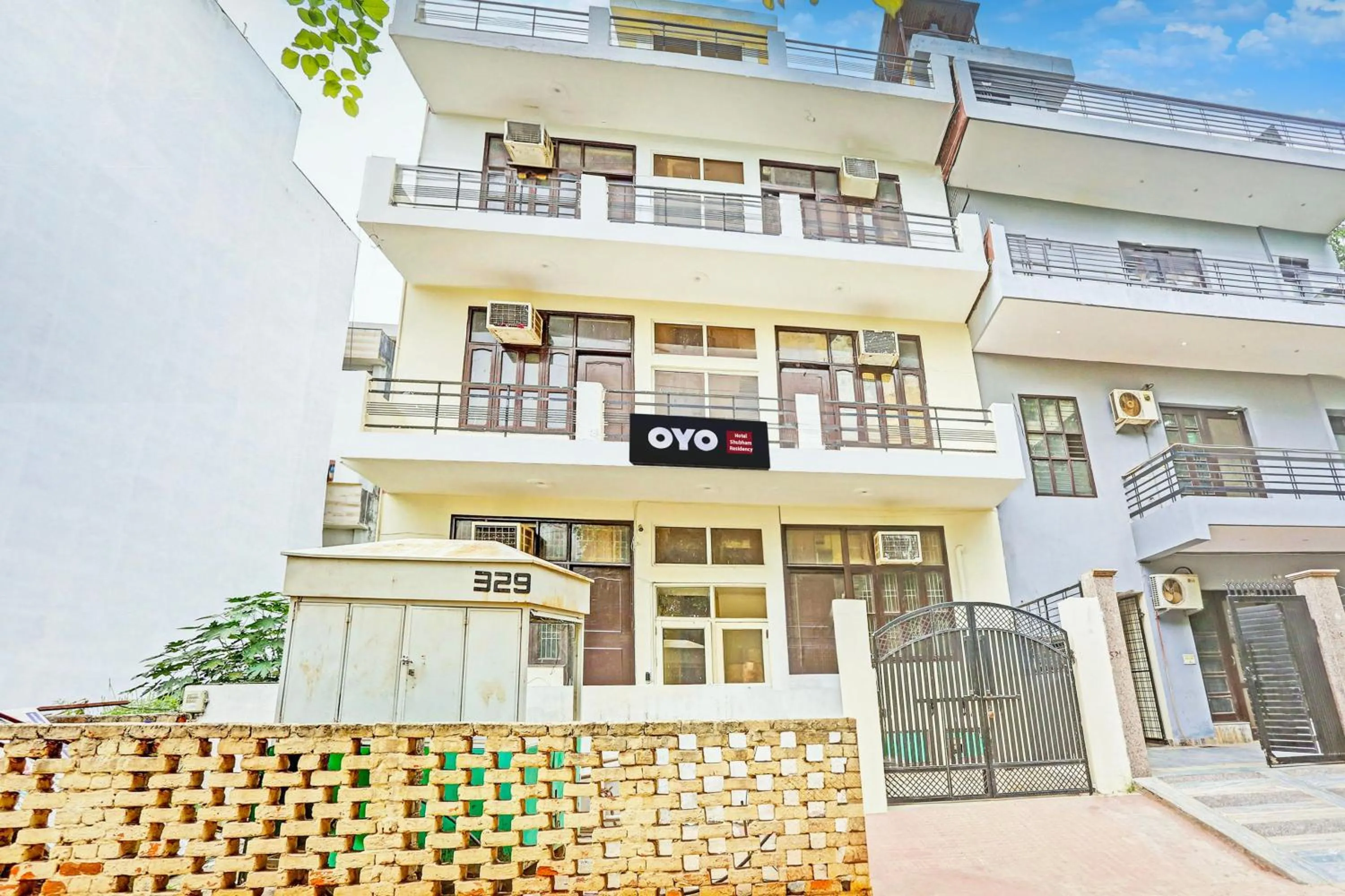 Facade/entrance in Super Hotel O Shubham Residency