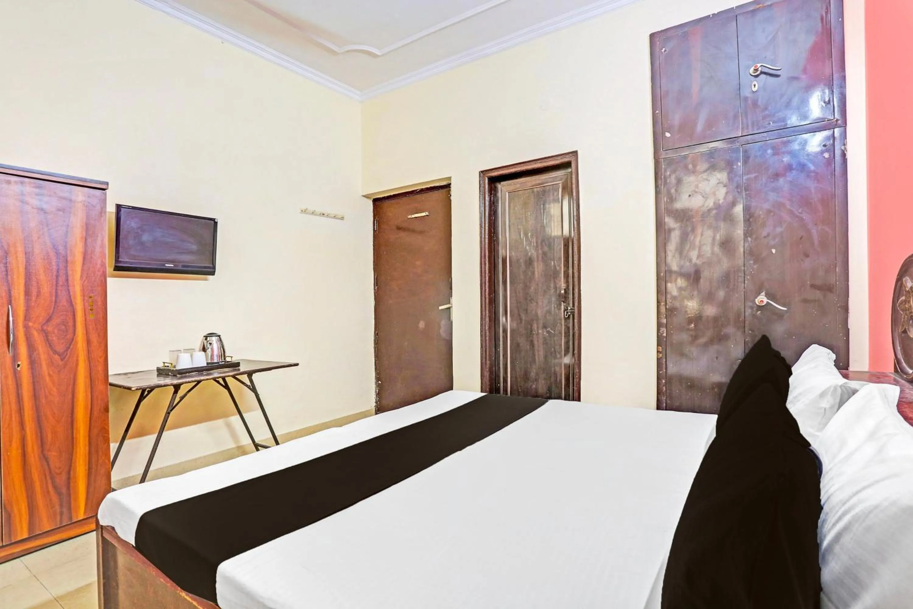Bedroom, Bed in Super Hotel O Shubham Residency
