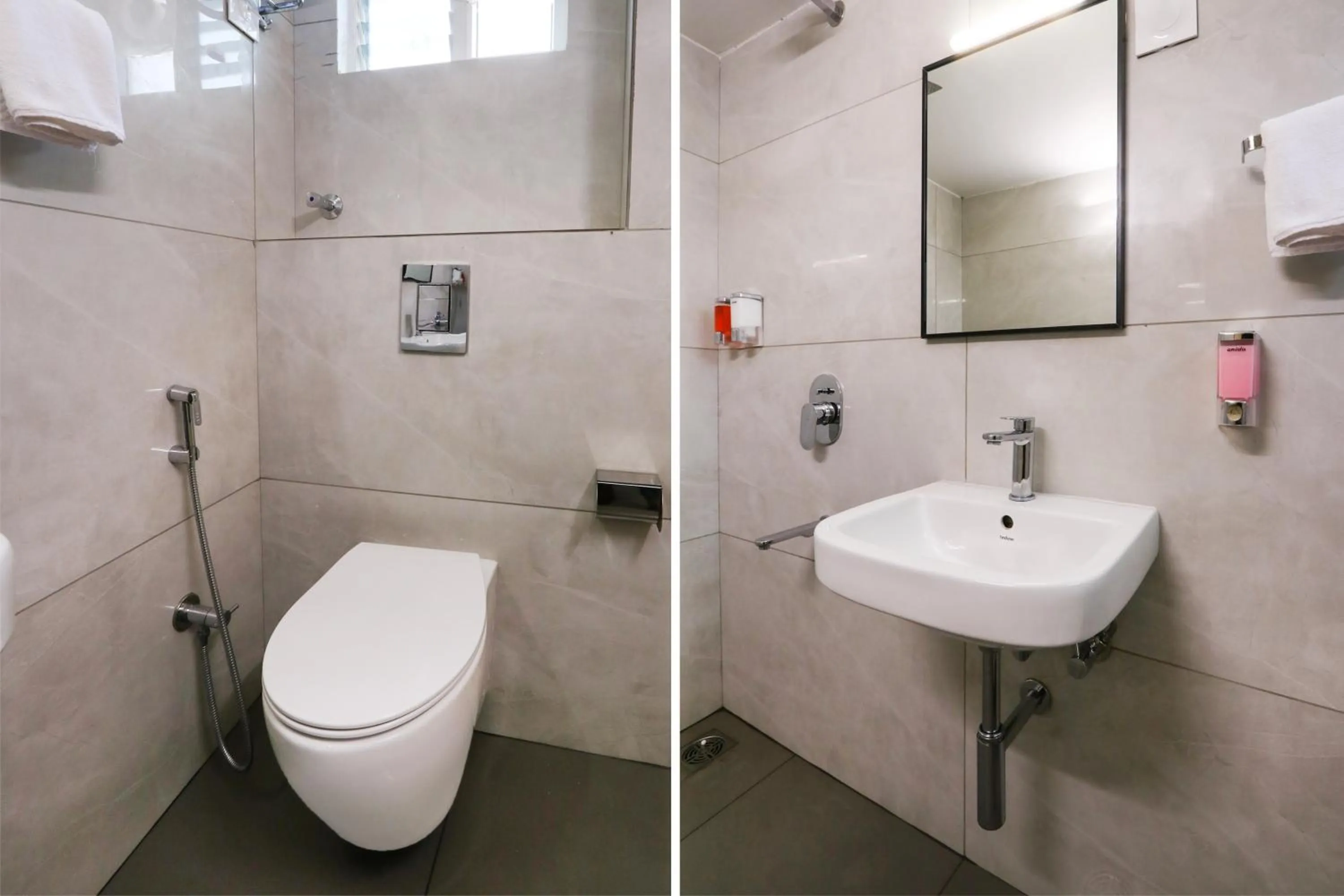 Bathroom in Townhouse OAK INDIGO BUSINESS HOTELS