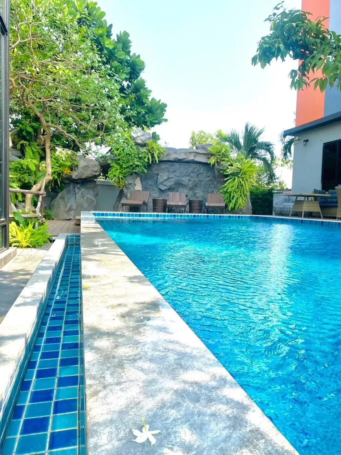 Swimming pool in Bangkok Mystay Hotel Rangsit Swimming pool in Bangkok Mystay Hotel Rangsit