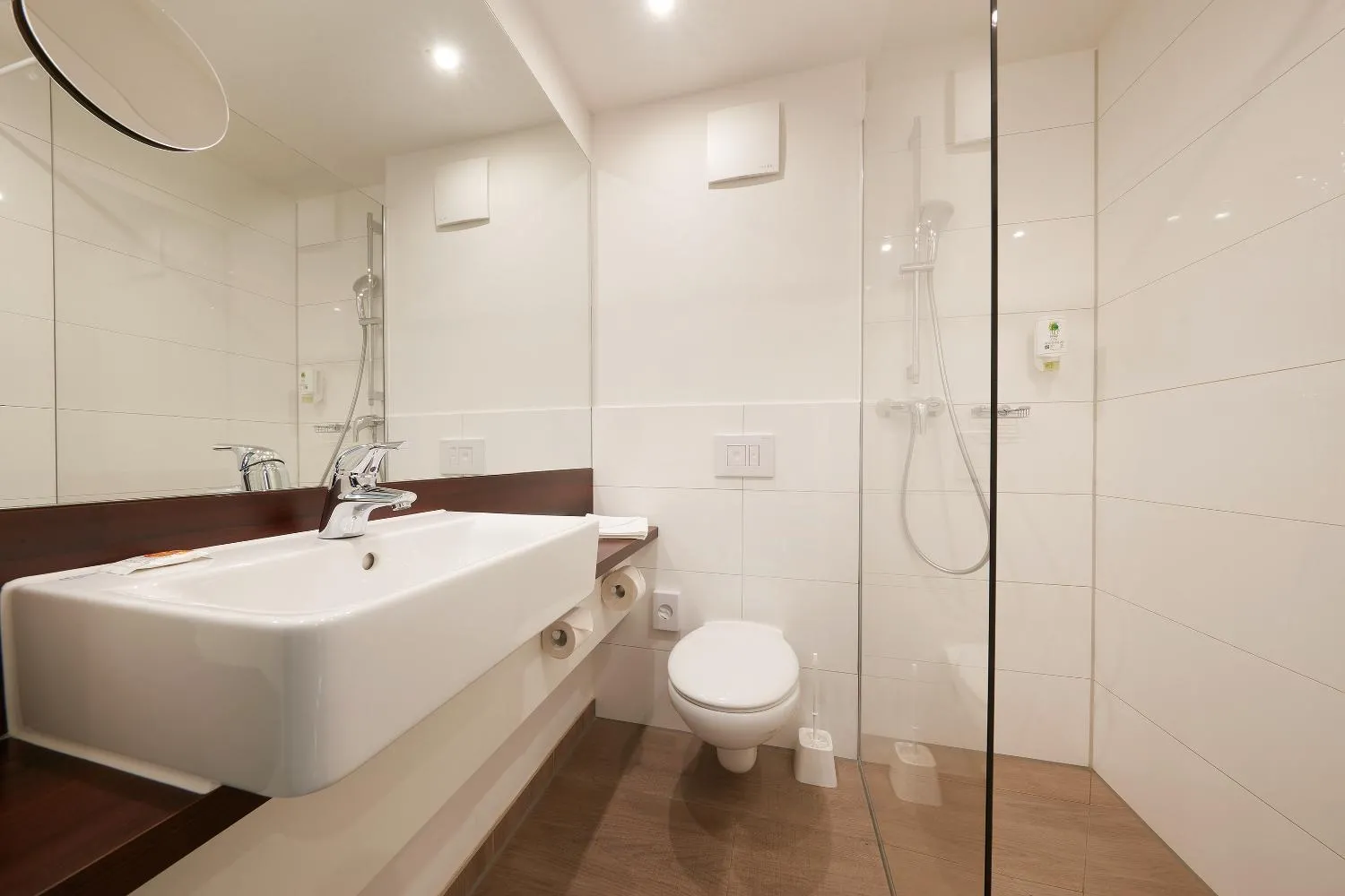 Bathroom in 7THINGS - my basic hotel