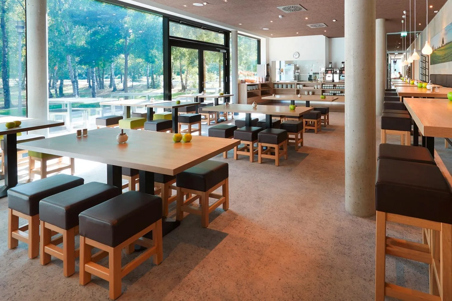 Breakfast in 7THINGS - my basic hotel