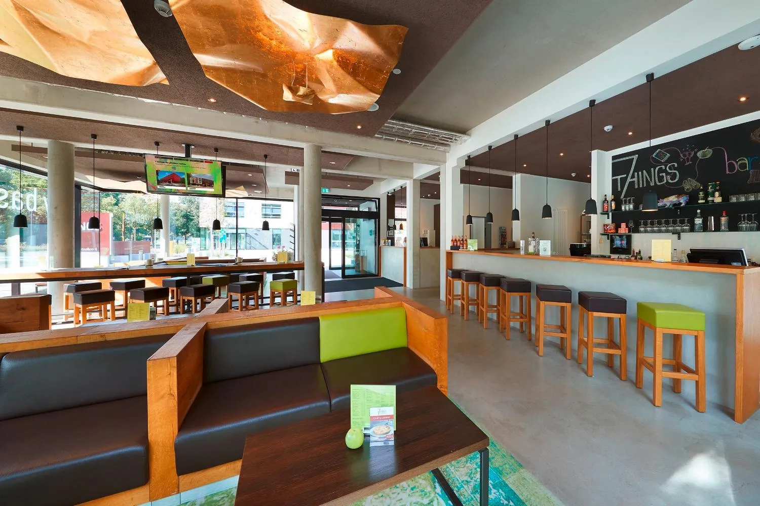 Restaurant/places to eat in 7THINGS - my basic hotel