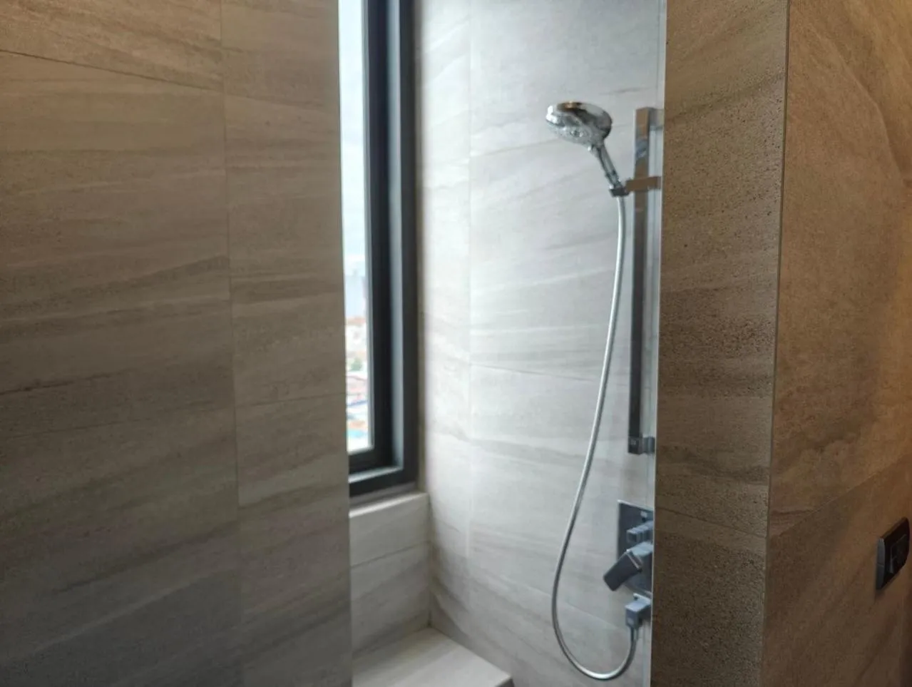 Edge Central Pattaya by Mickey