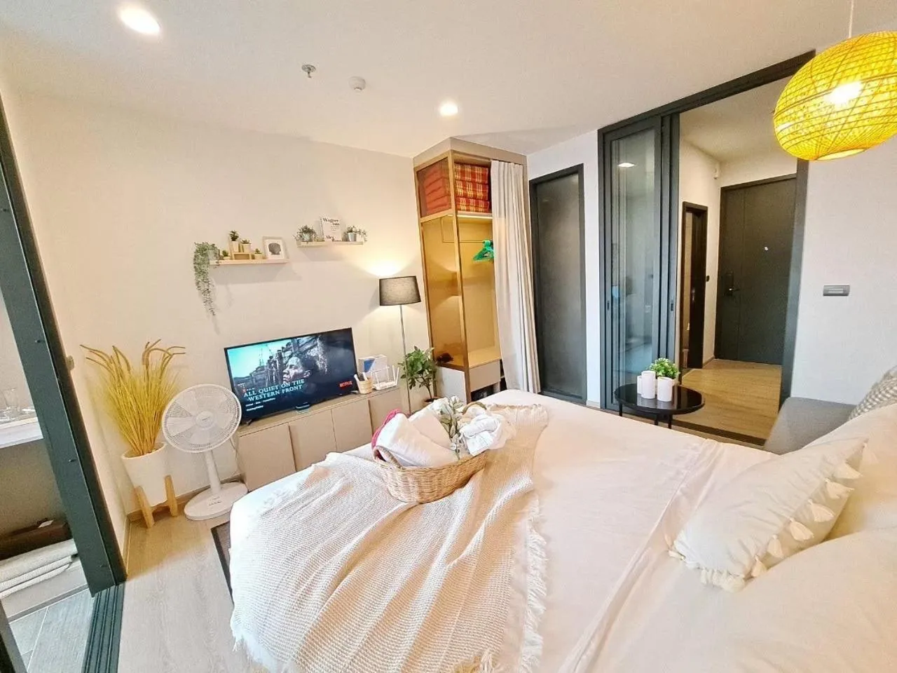 Bed in Edge Central Pattaya by Mickey