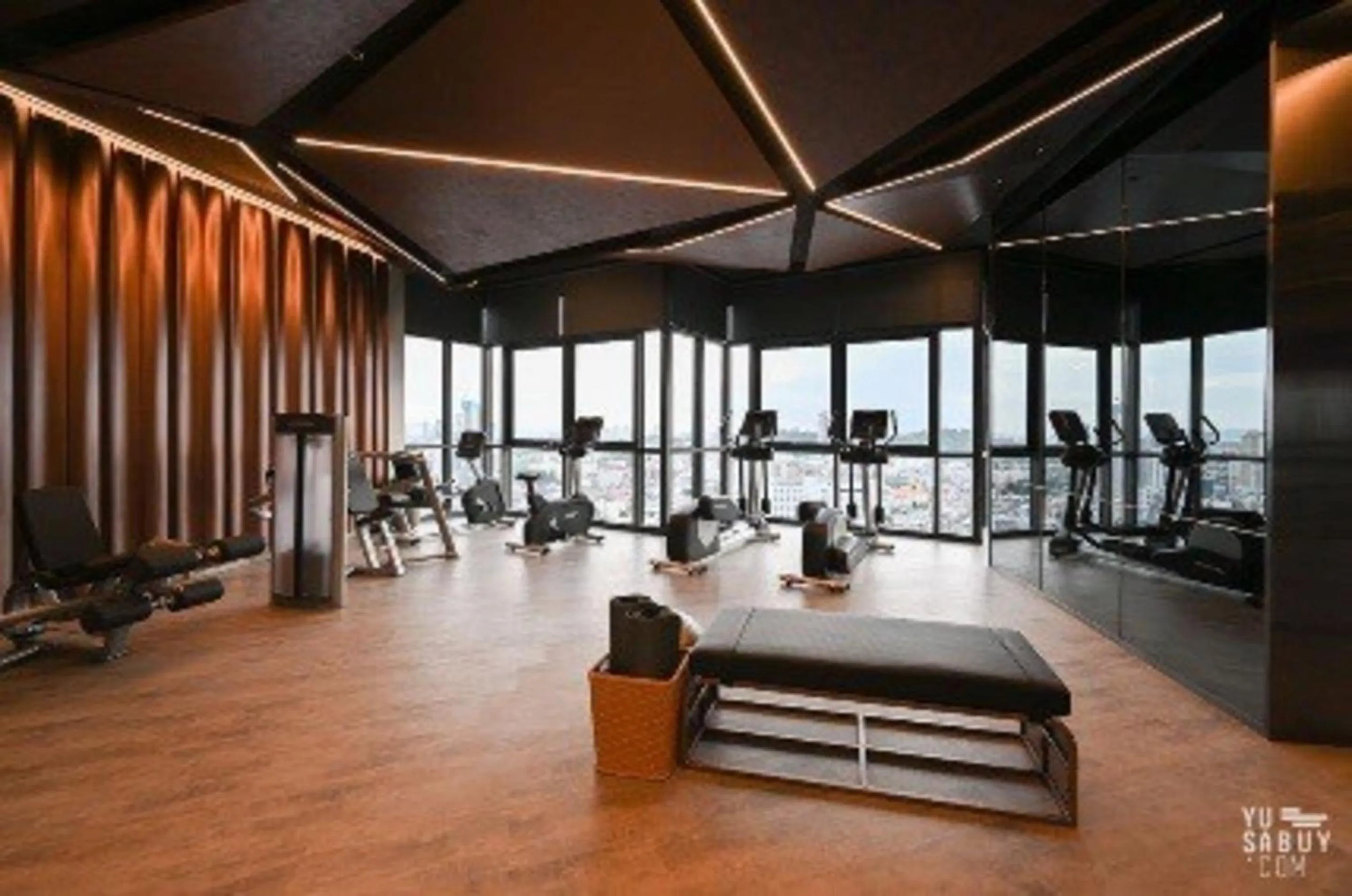 Fitness centre/facilities in Edge Central Pattaya by Mickey