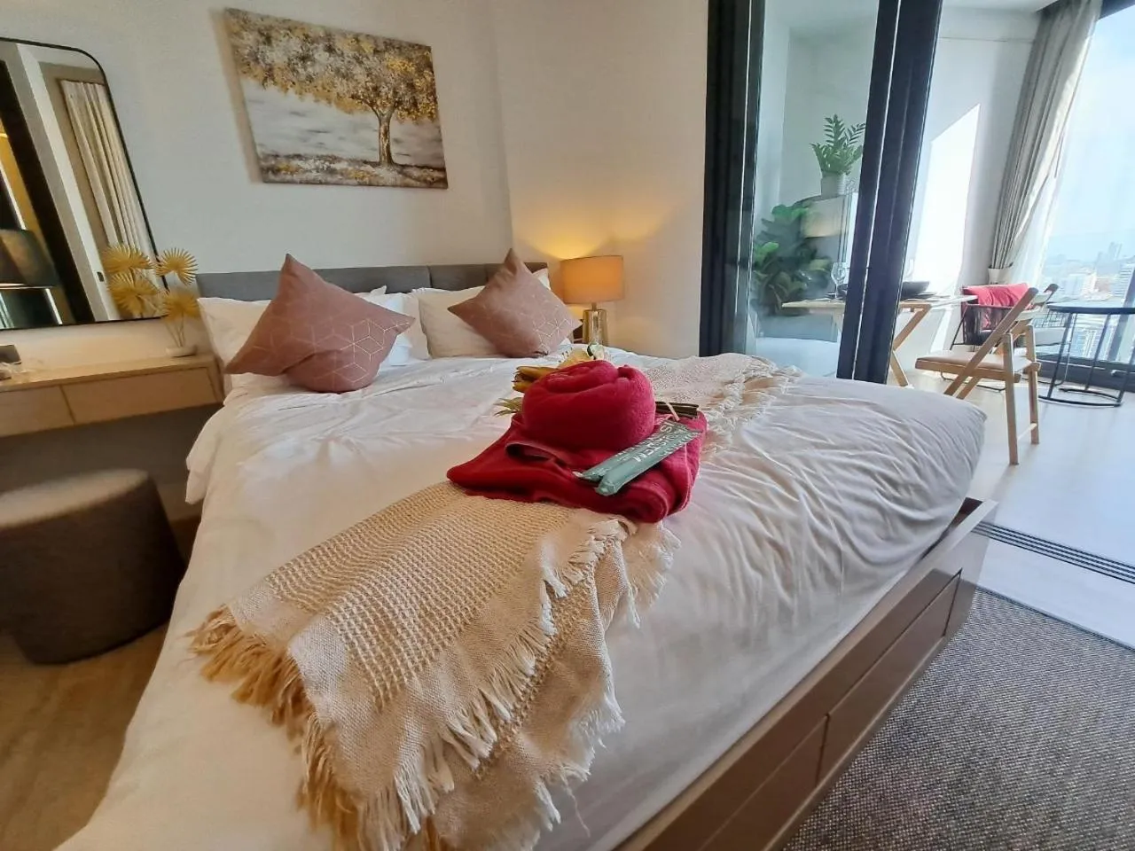 Bed in Edge Central Pattaya by Mickey