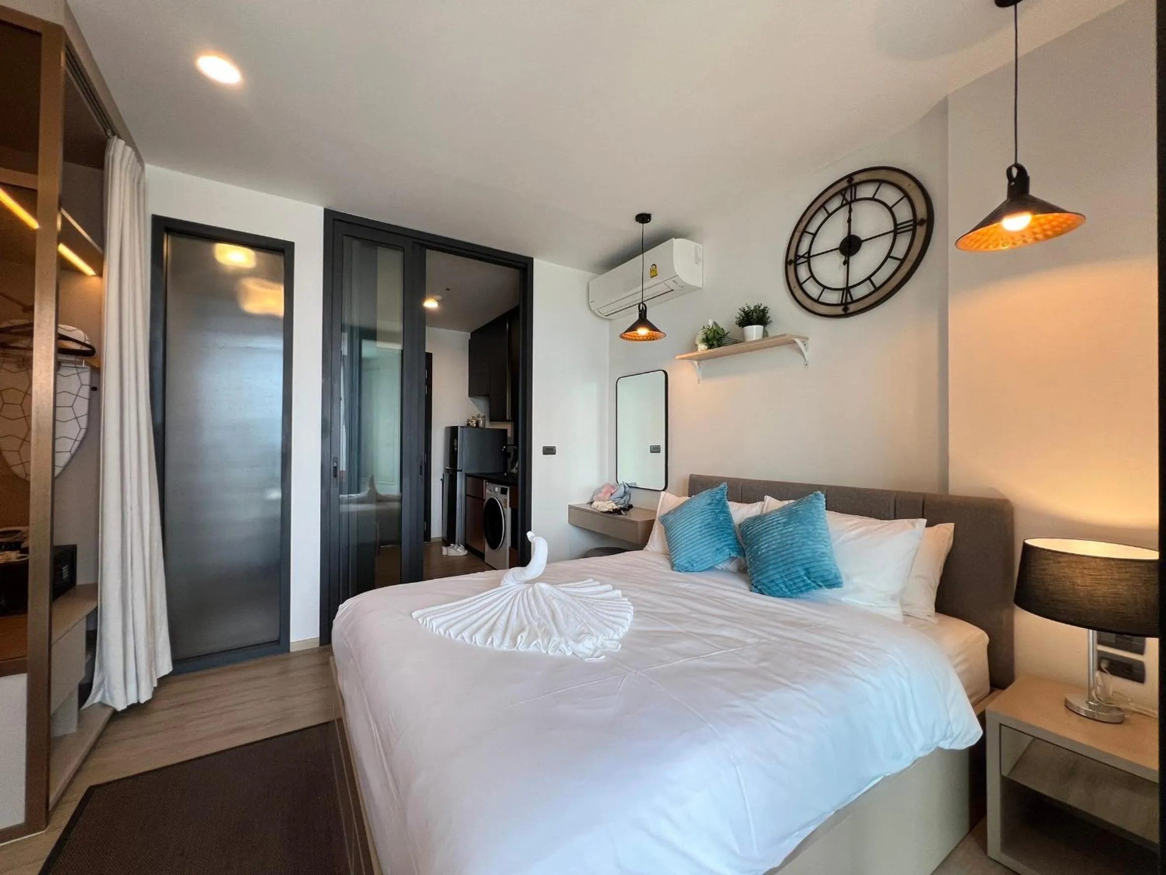 Bed in Edge Central Pattaya by Mickey