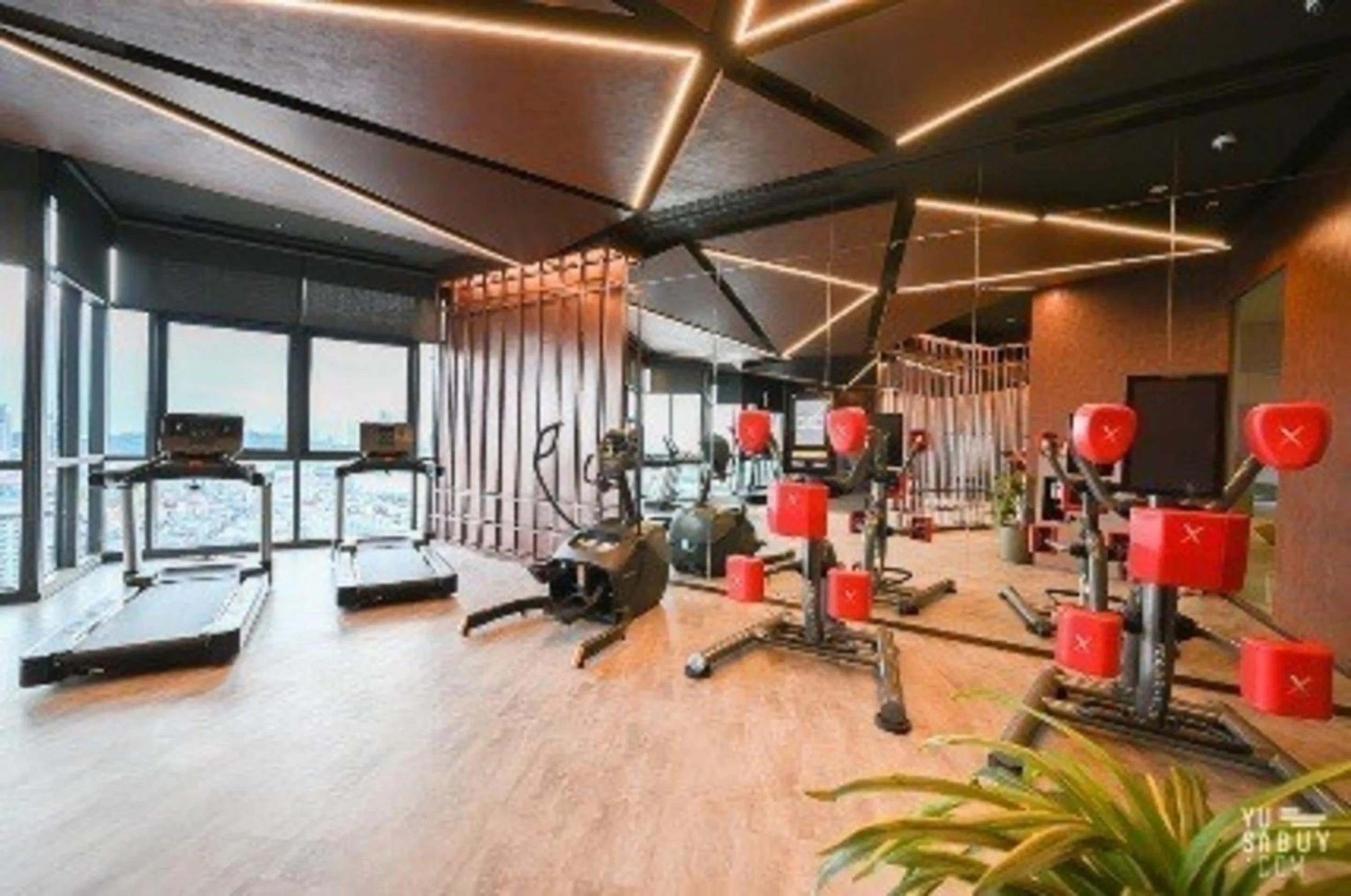Fitness centre/facilities in Edge Central Pattaya by Mickey
