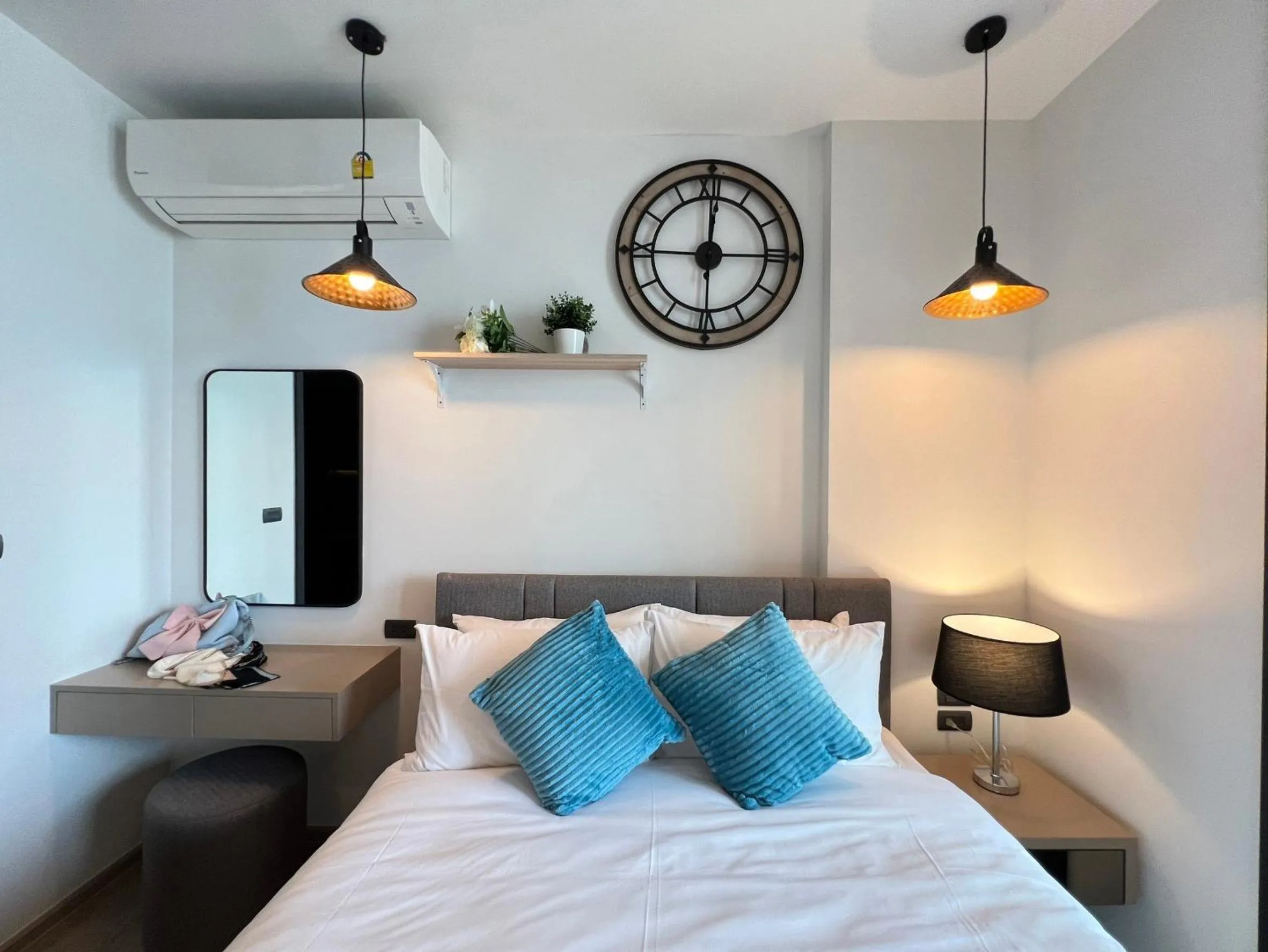 Bed in Edge Central Pattaya by Mickey