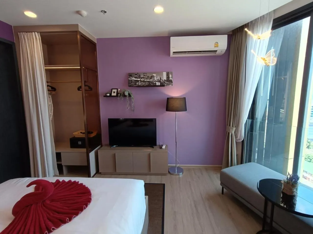 Bed in Edge Central Pattaya by Mickey