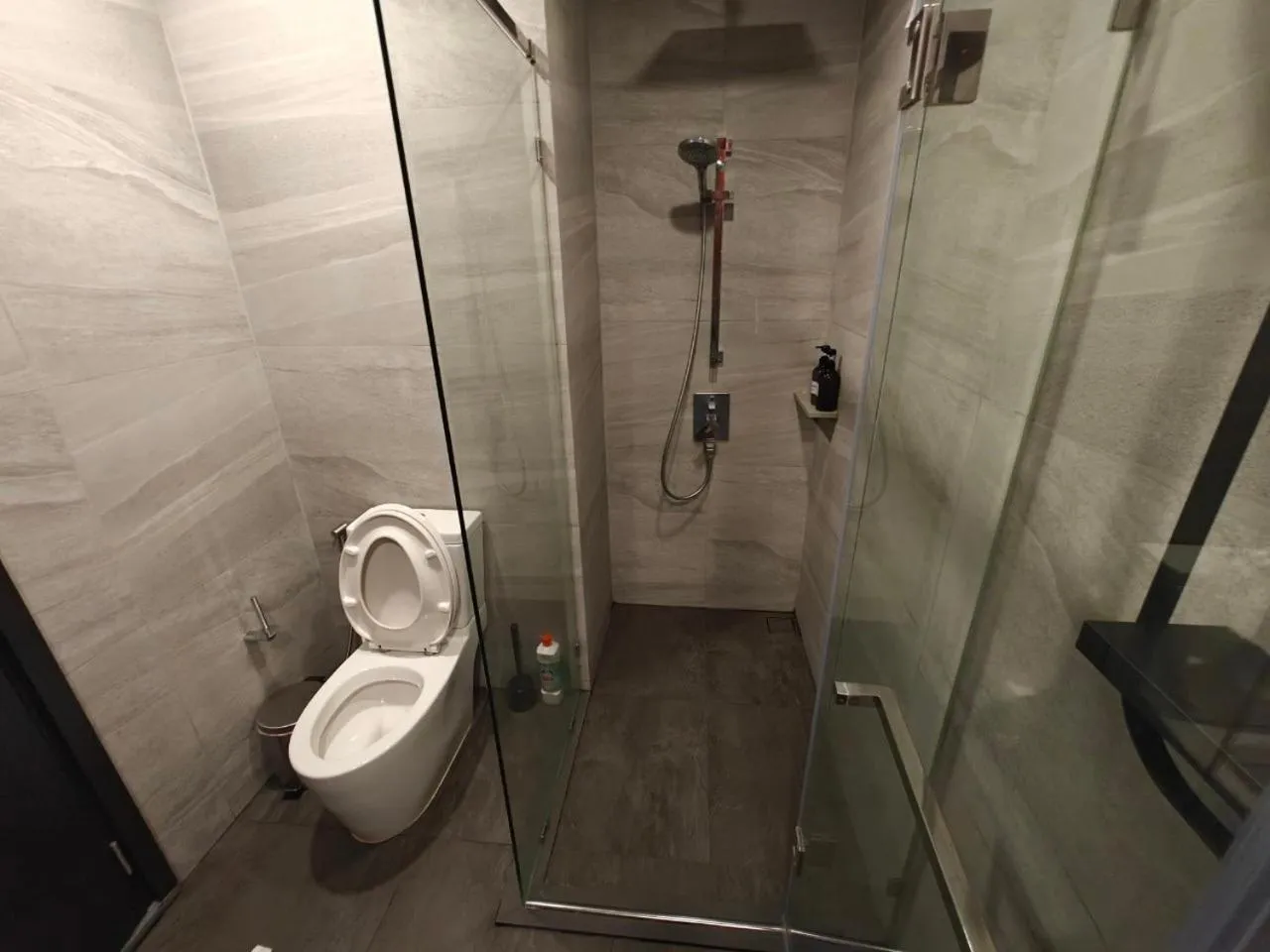 Shower in Edge Central Pattaya by Mickey