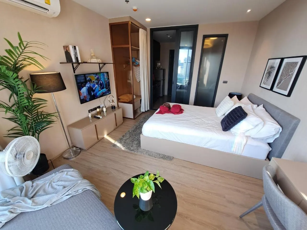 Bed in Edge Central Pattaya by Mickey