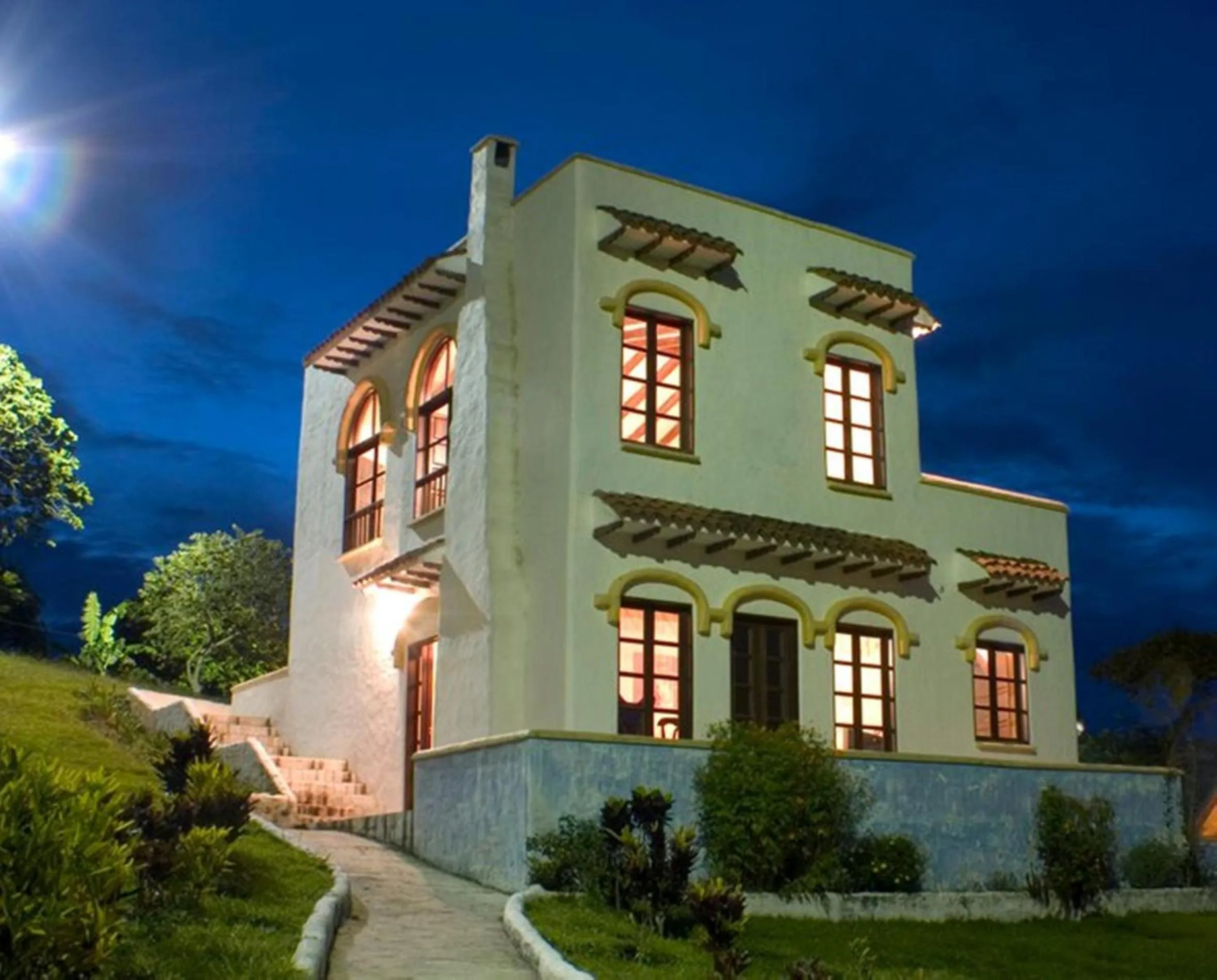 Property building in San Agustin Internacional Hotel