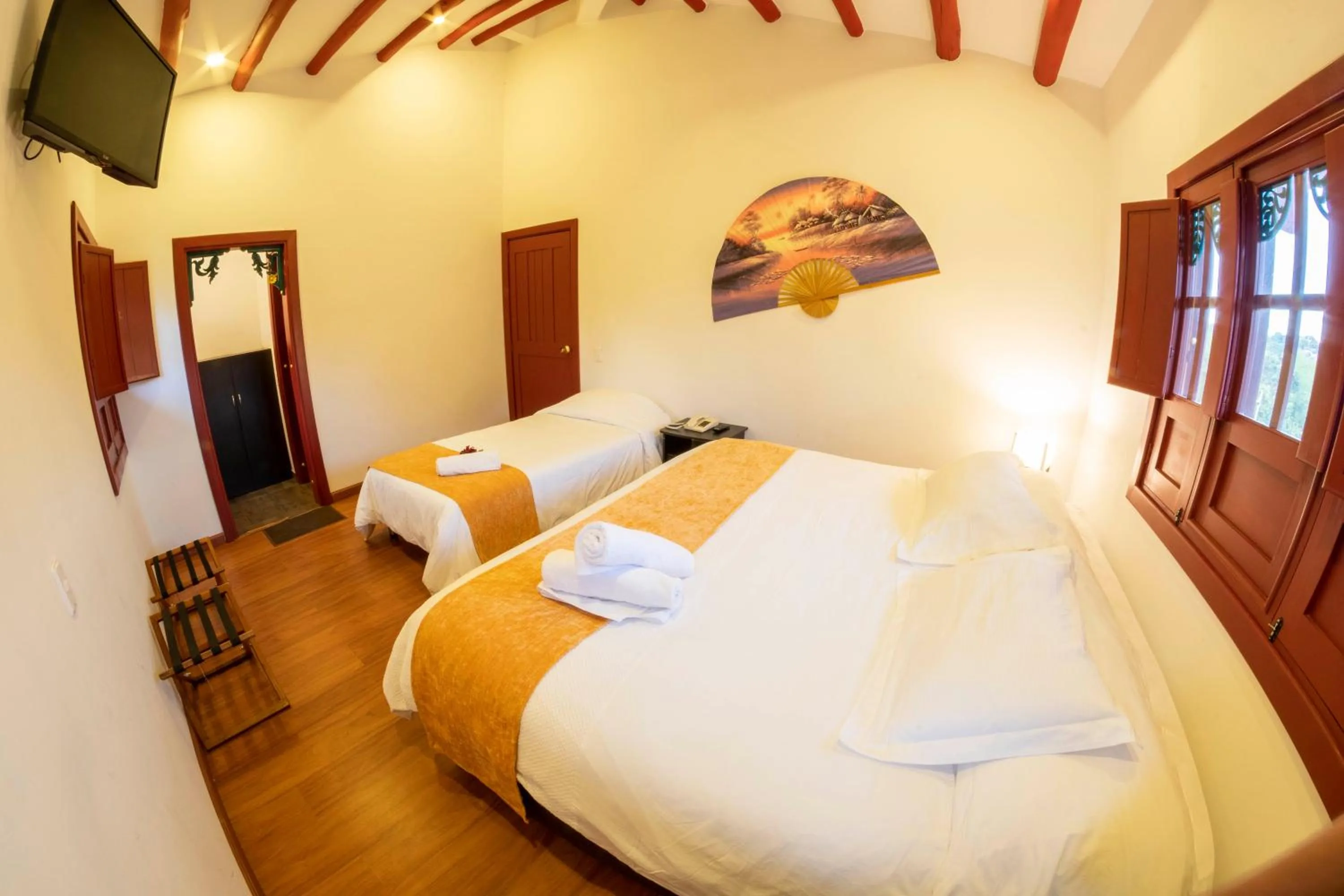 Photo of the whole room, Bed in San Agustin Internacional Hotel