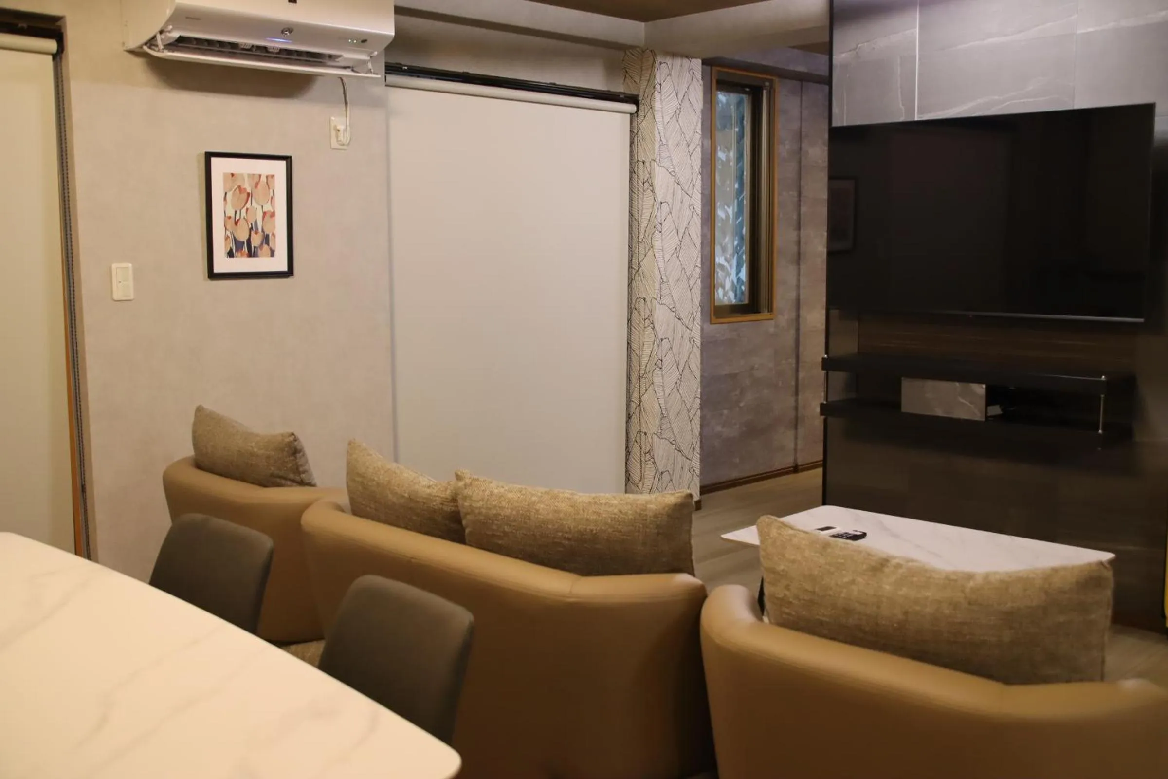 Bed in ritomaru rooms hakata hakozaki