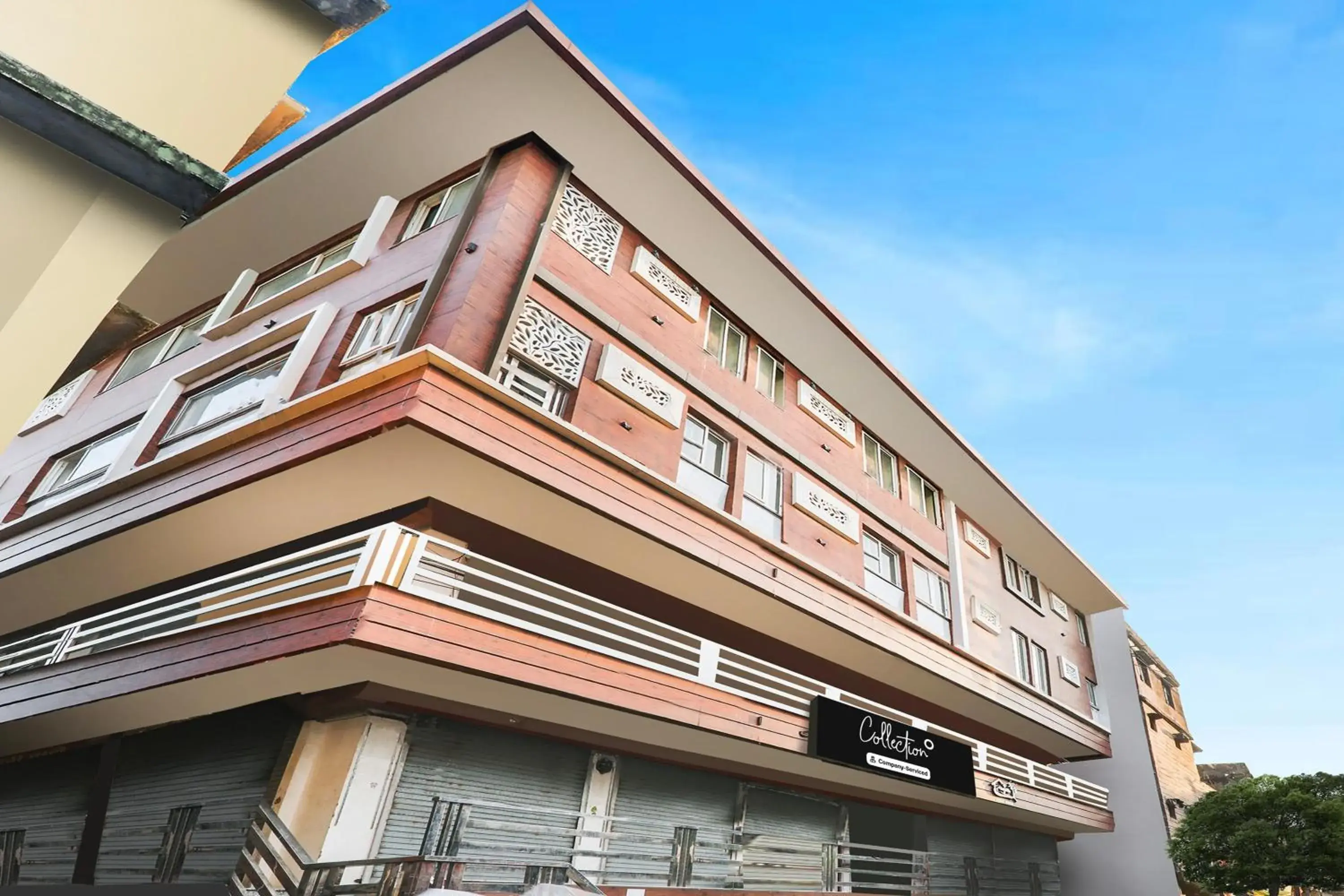 Facade/entrance in Super HOTEL O PRAGATI Facade/entrance in Super HOTEL O PRAGATI