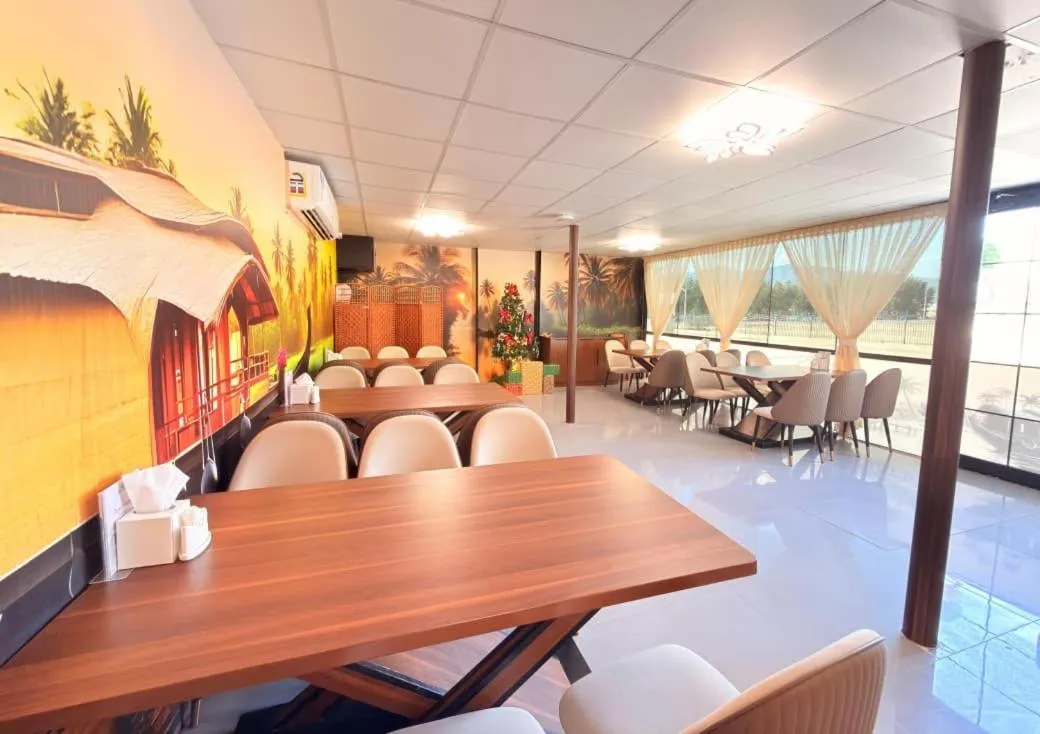 Restaurant/places to eat in Boutique Hotel