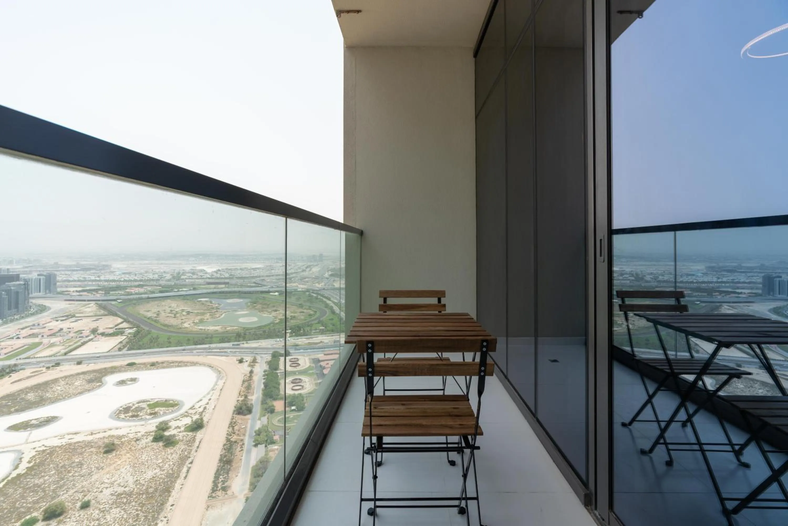 Lux BnB Aykon Tower I Skyline Canal Views