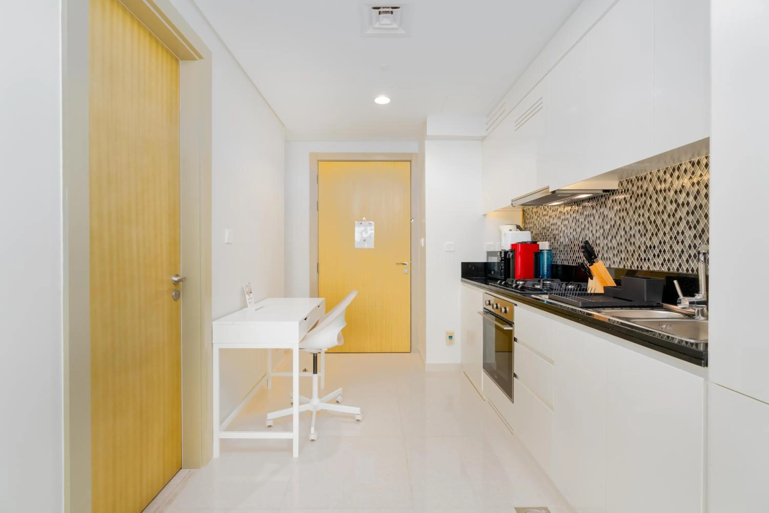 Lux BnB Aykon Tower I Skyline Canal Views